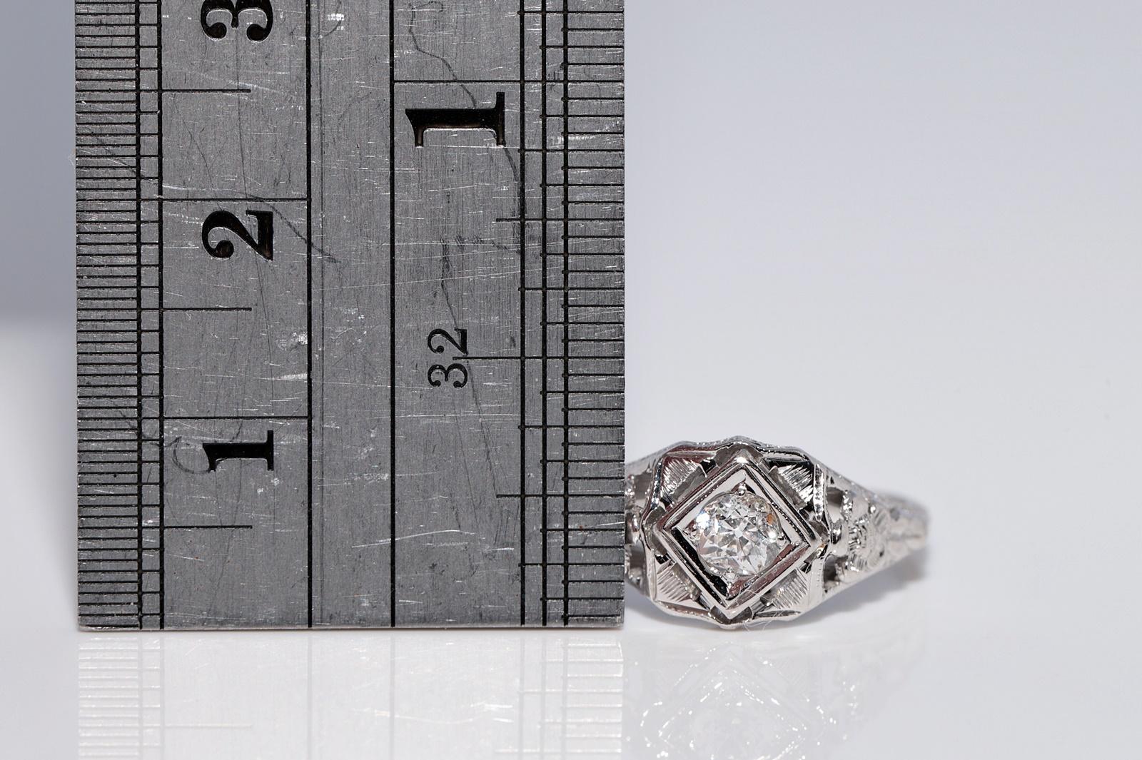 Antico anello con diamanti naturali in oro 18 carati, realizzato a mano, degli anni '20 circa. in vendita 9