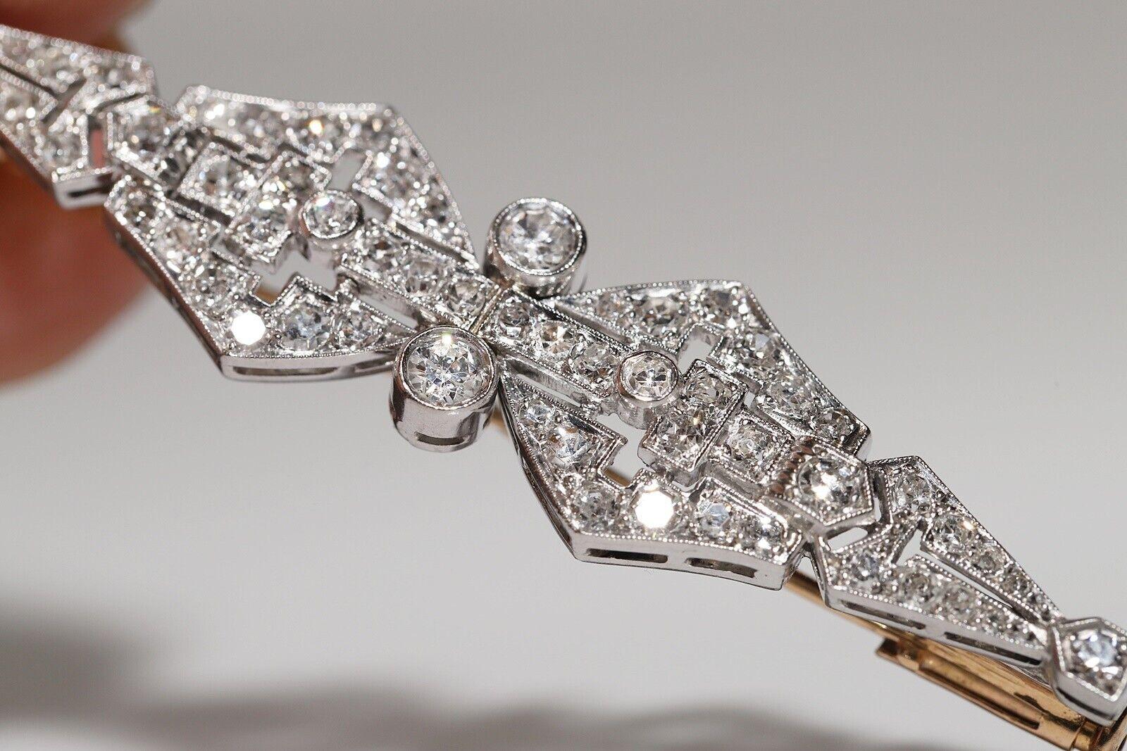 Antike Circa 1920er Jahre Original Art Deco 18k Gold Natürlicher Diamant Dekorierte Brosche Damen im Angebot