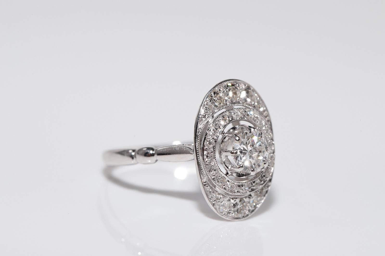 Bague ancienne en platine Art Deco des années 1920, faite à la main, avec diamant naturel en vente 4