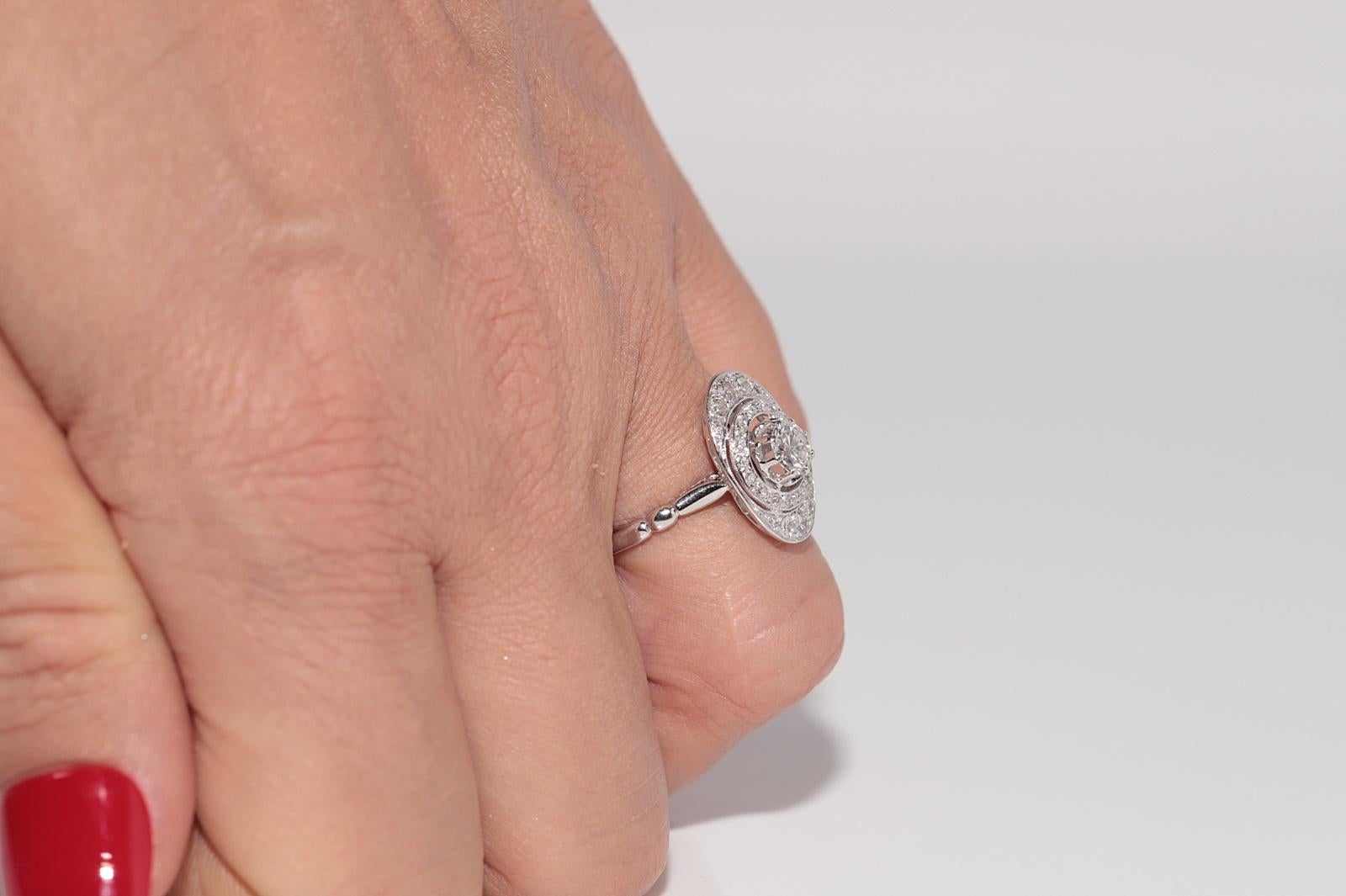 Taille vieille mine Bague ancienne en platine Art Deco des années 1920, faite à la main, avec diamant naturel en vente