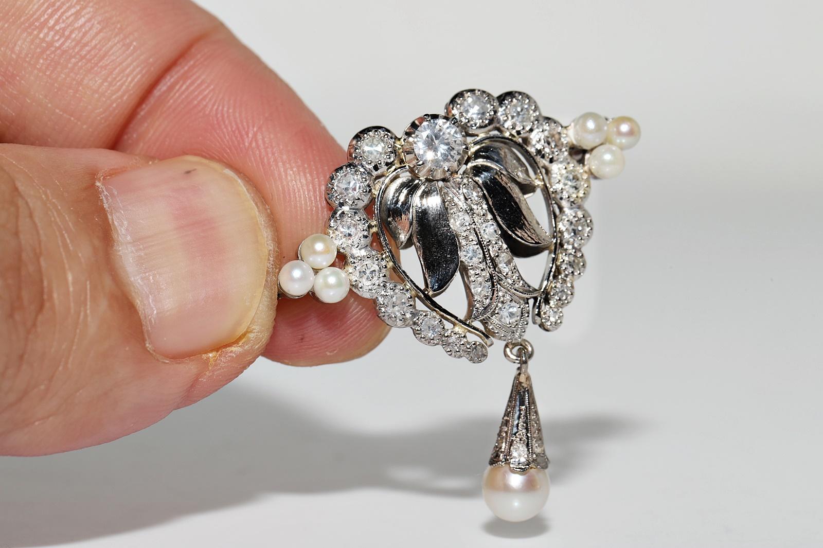 Antique Circa 1920s Platinum Art Deco Natural Diamond Decorated Brooch In Good Condition For Sale In Fatih/İstanbul, 34