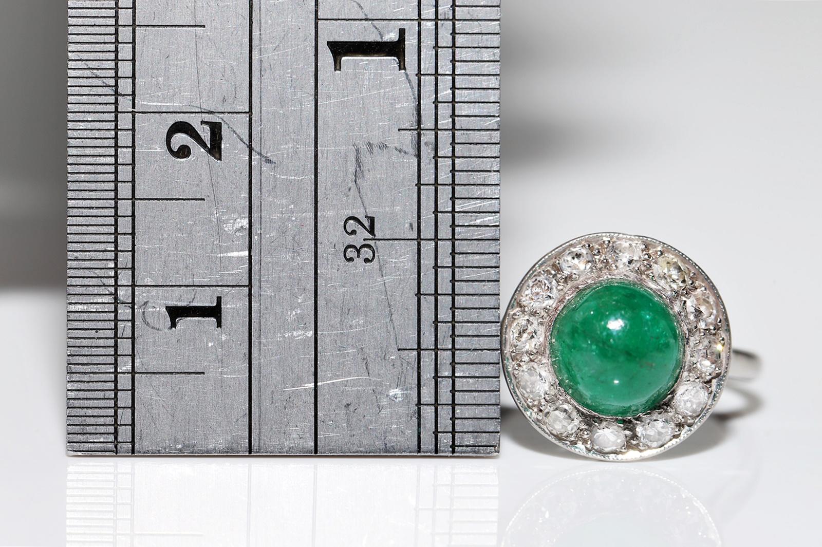 Antique Circa 1920s Platinum Natural Diamond And Cabochon Emerald Ring  In Good Condition For Sale In Fatih/İstanbul, 34
