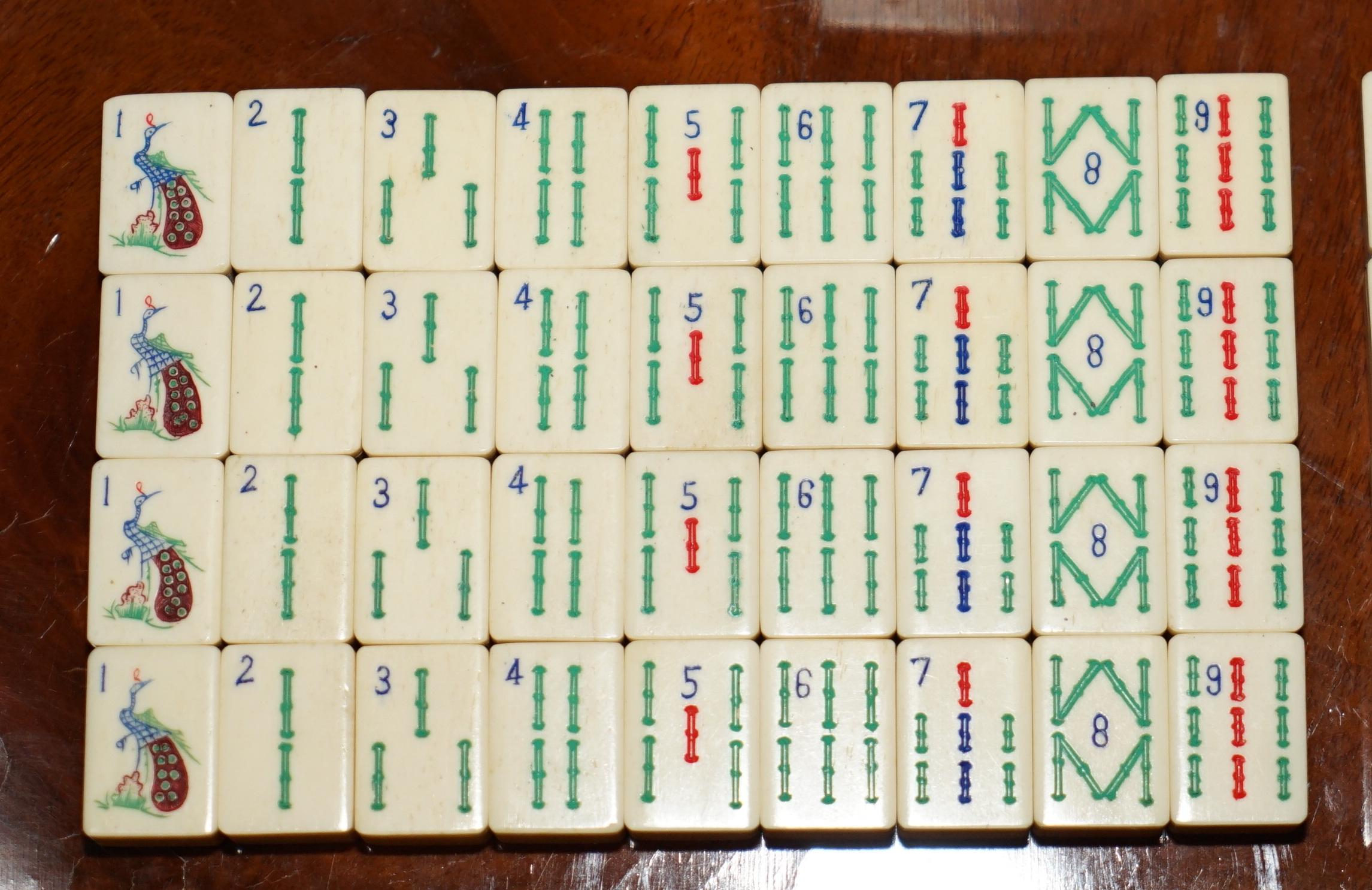 ANTICO SET DI MAHJONG CINESE CIRCA 1930 + RACCHETTE DA CONTATORE E SOLDI IN ORIGINALE In condizioni buone in vendita a West Sussex, Pulborough