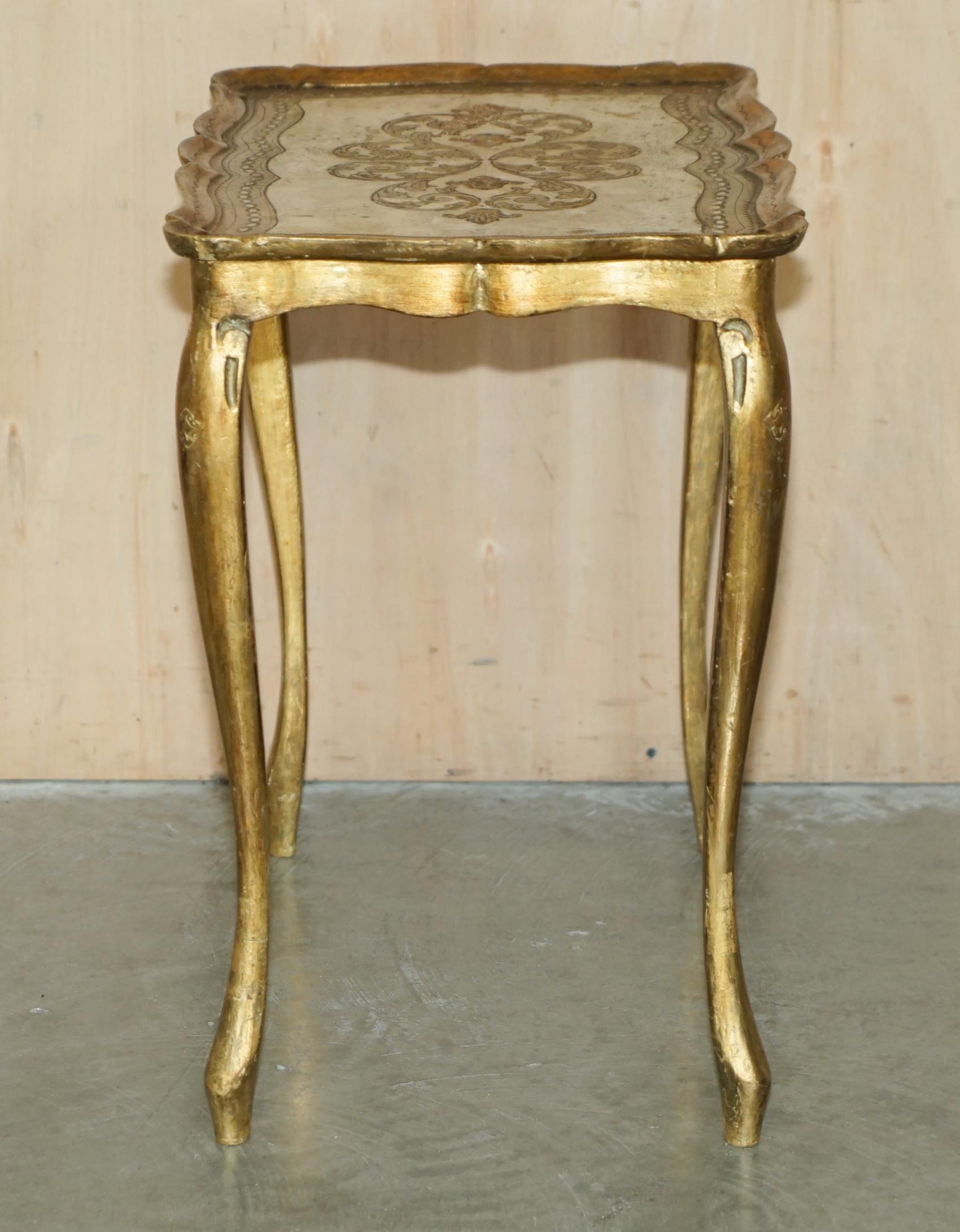 ANTIQUE CIRCA 1930 FLORENTINE VENETIAN HAND PAiNTED & GILT NEST OF THREE TABLES For Sale 7