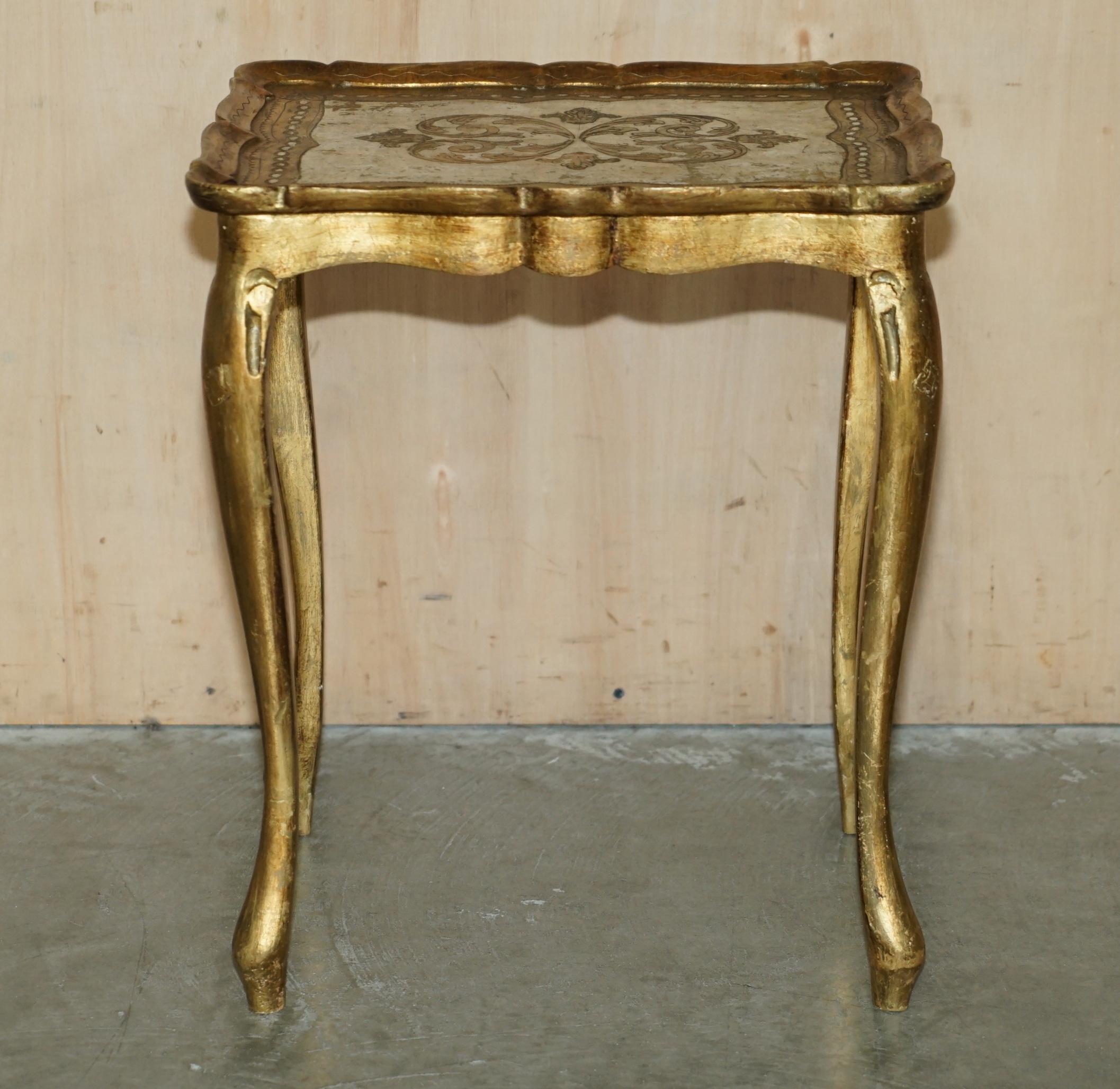 ANTIQUE CIRCA 1930 FLORENTINE VENETIAN HAND PAiNTED & GILT NEST OF THREE TABLES For Sale 9