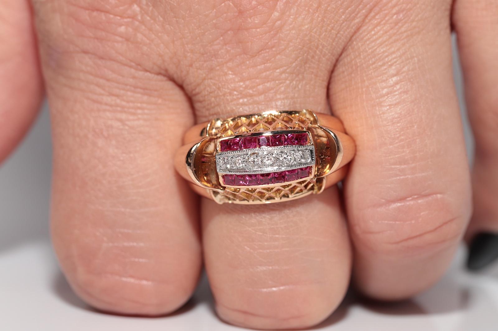 Bague débardeur ancienne des années 1930 en or 18 carats, diamant naturel et rubis taille baguette en vente 8