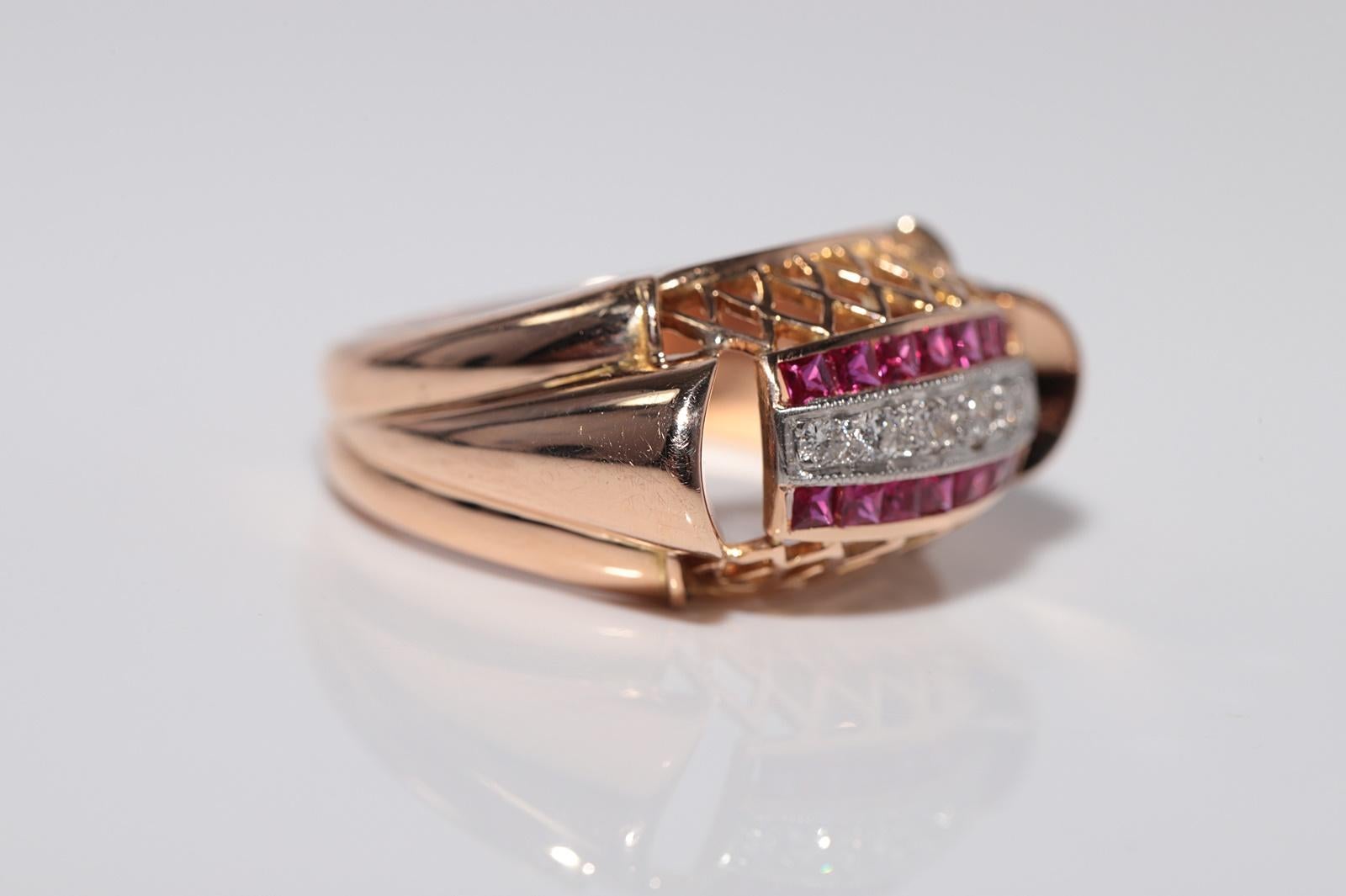 Taille brillant Bague débardeur ancienne des années 1930 en or 18 carats, diamant naturel et rubis taille baguette en vente