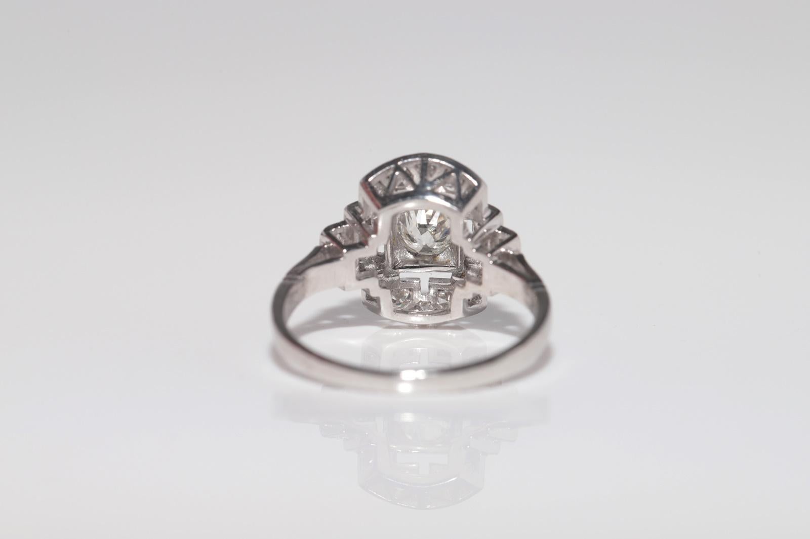 Antiker Art-Déco-Ring aus Platin mit natürlichem Diamanten, ca. 1930er Jahre im Angebot 9