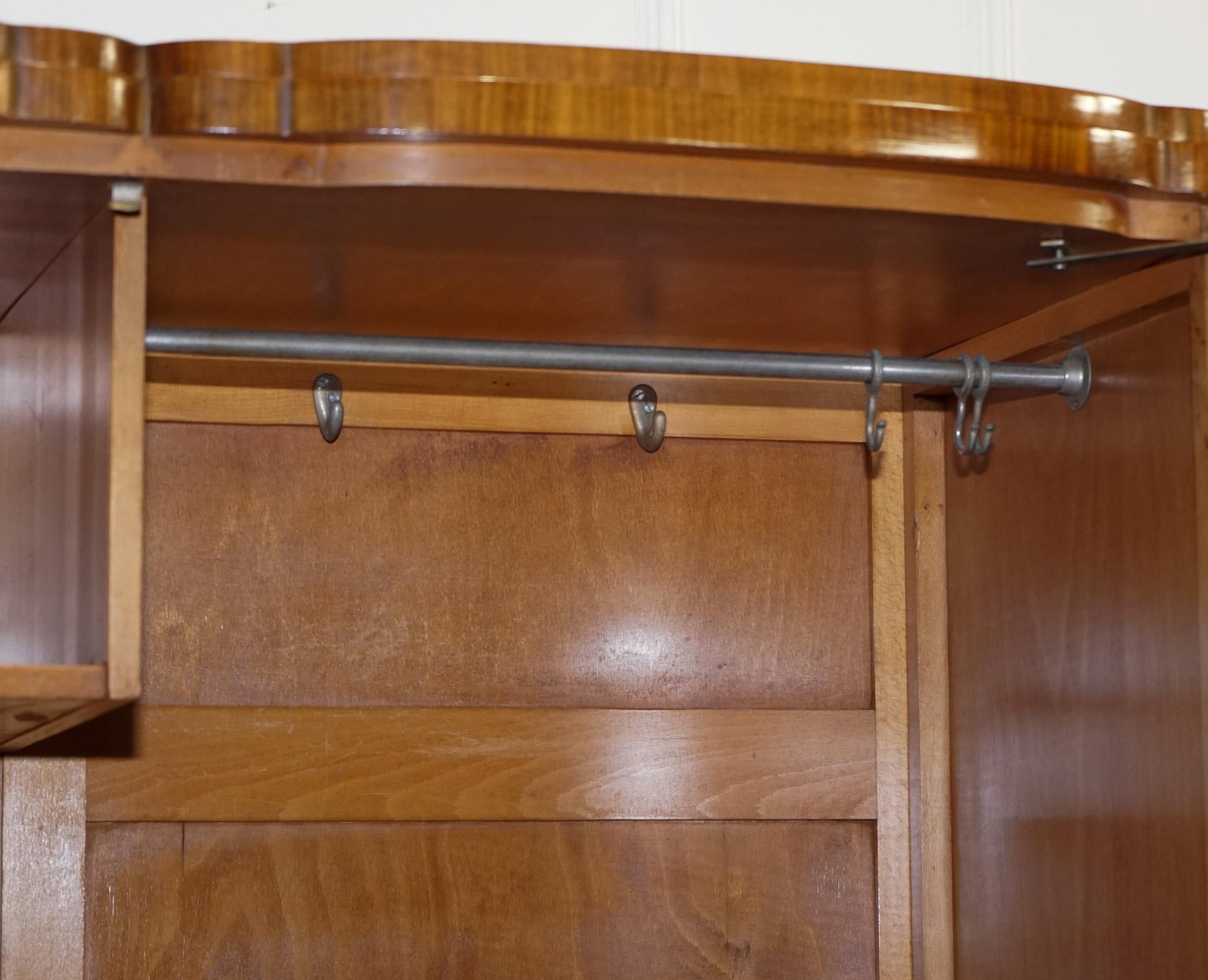 ANTICO CIRCA 1930 INGHILTERRA NOCE ART DECO ARMADIO A DUE PORTE in vendita 10