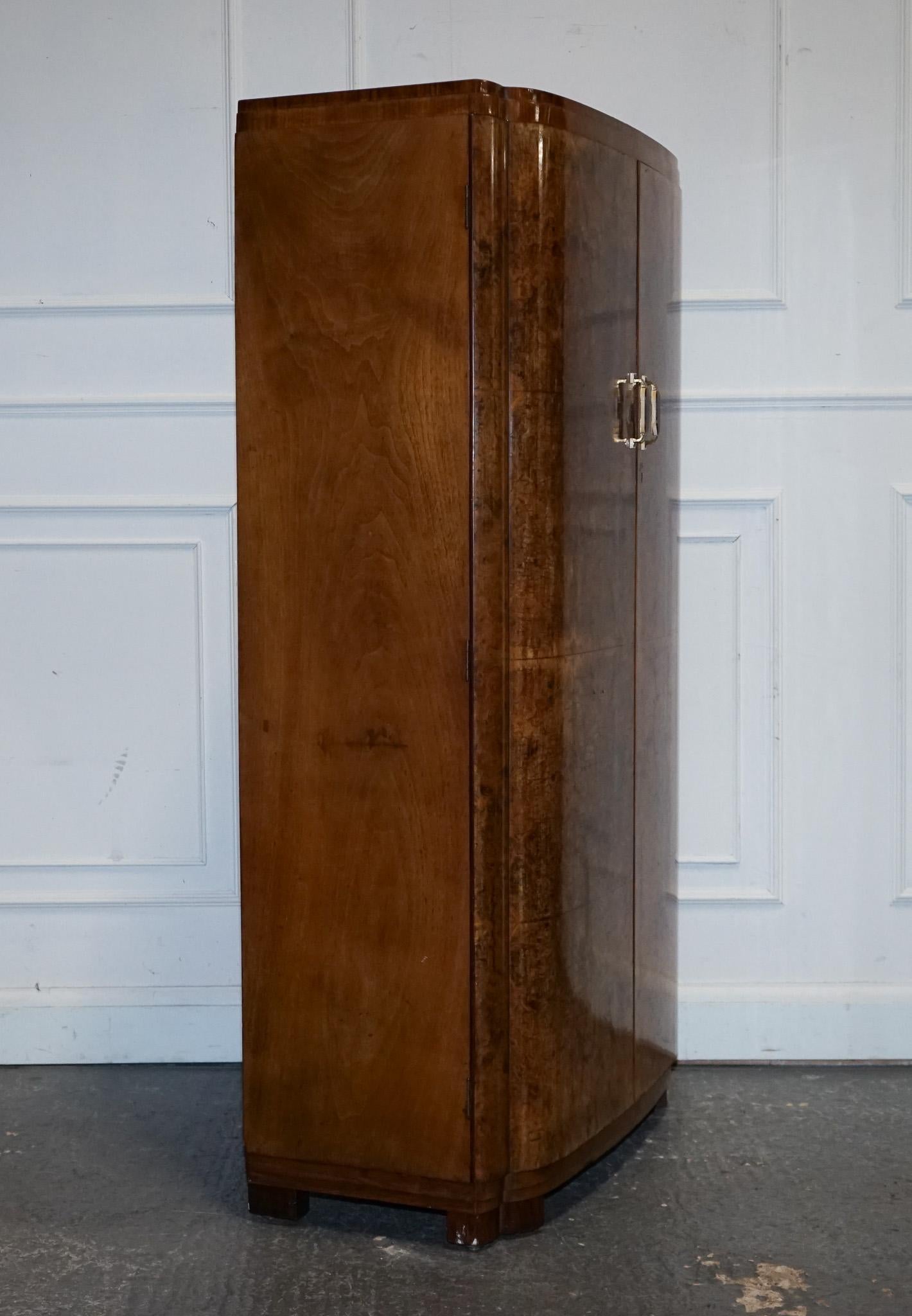 ANTICO CIRCA 1930 INGLESE IN NOCE ART DECO ARMADIO A DUE PORTE CON VETRINI in vendita 6