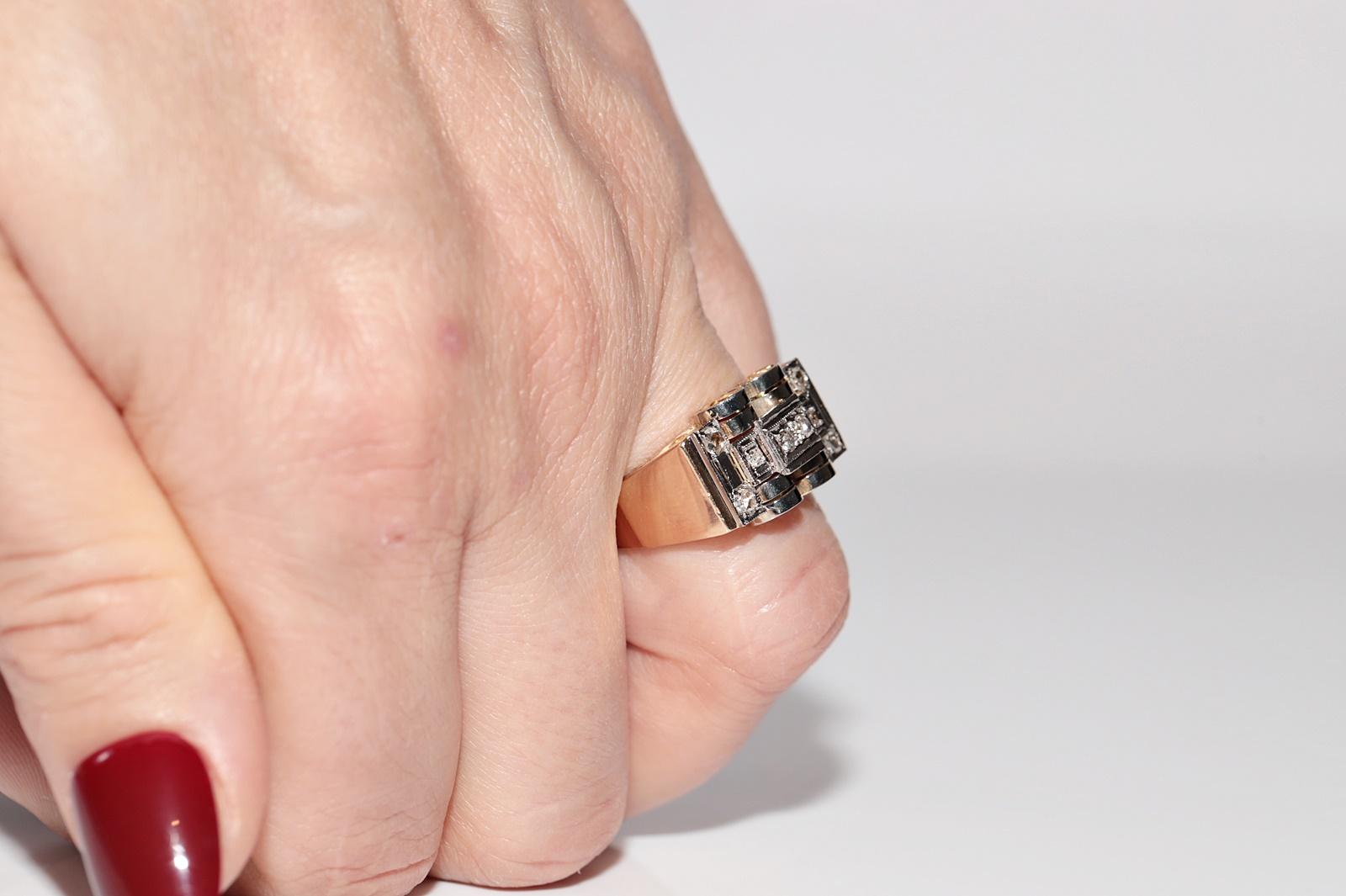 Antico, circa 1930, fatto a mano  Anello con serbatoio decorato con diamanti naturali in oro 18k in vendita 9