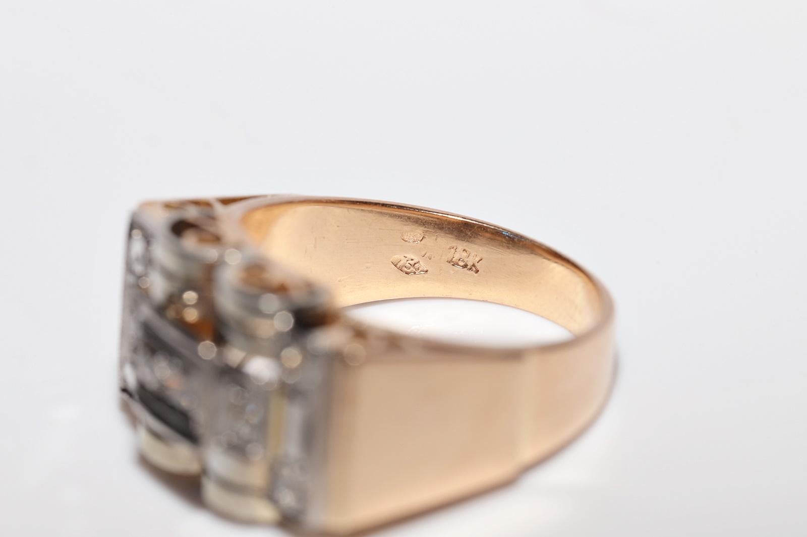 Antico, circa 1930, fatto a mano  Anello con serbatoio decorato con diamanti naturali in oro 18k in vendita 3