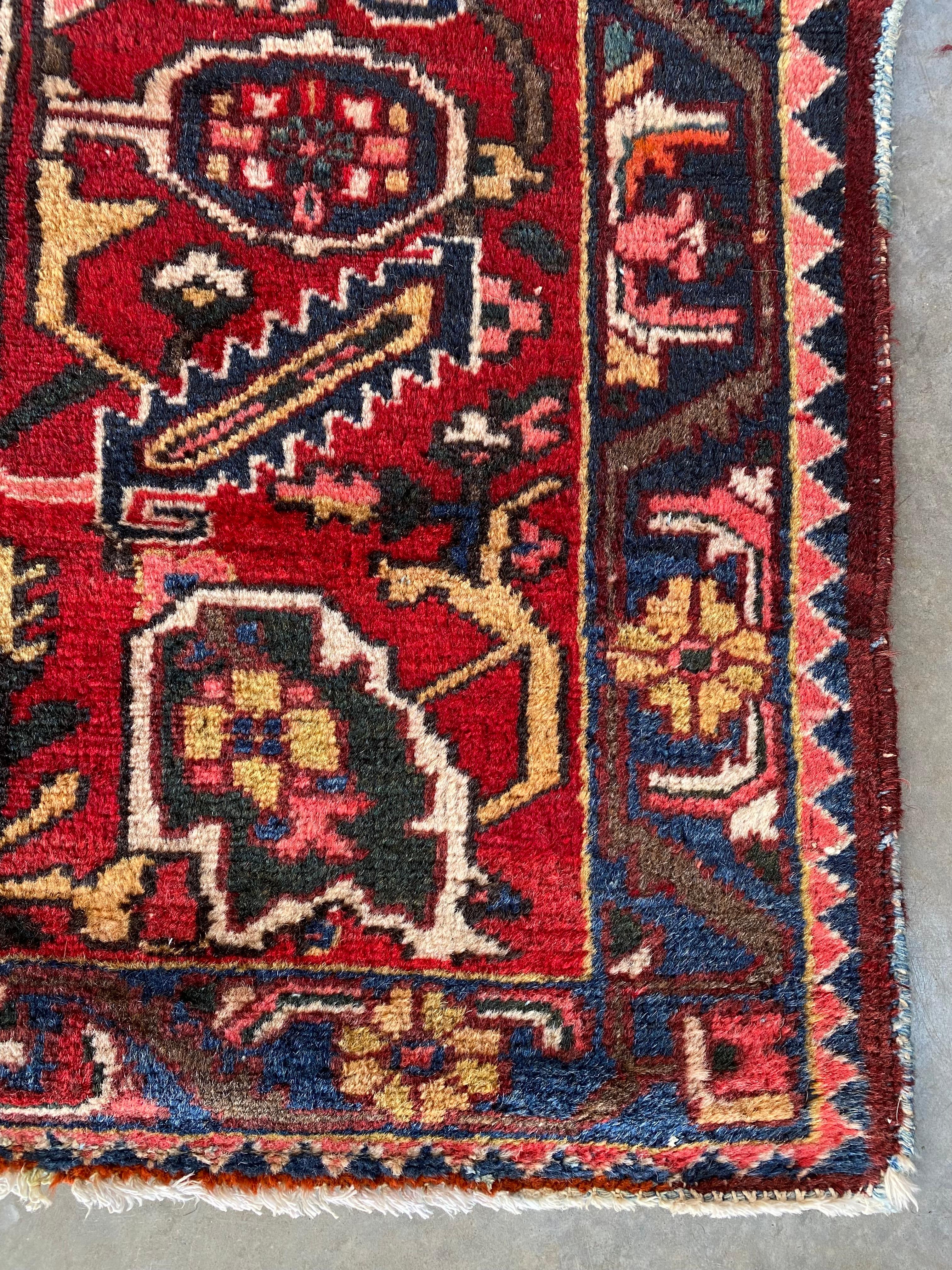 Antique Circa 1930s Large Persian Bakhtiari Room Size Garden Rug  For Sale 7