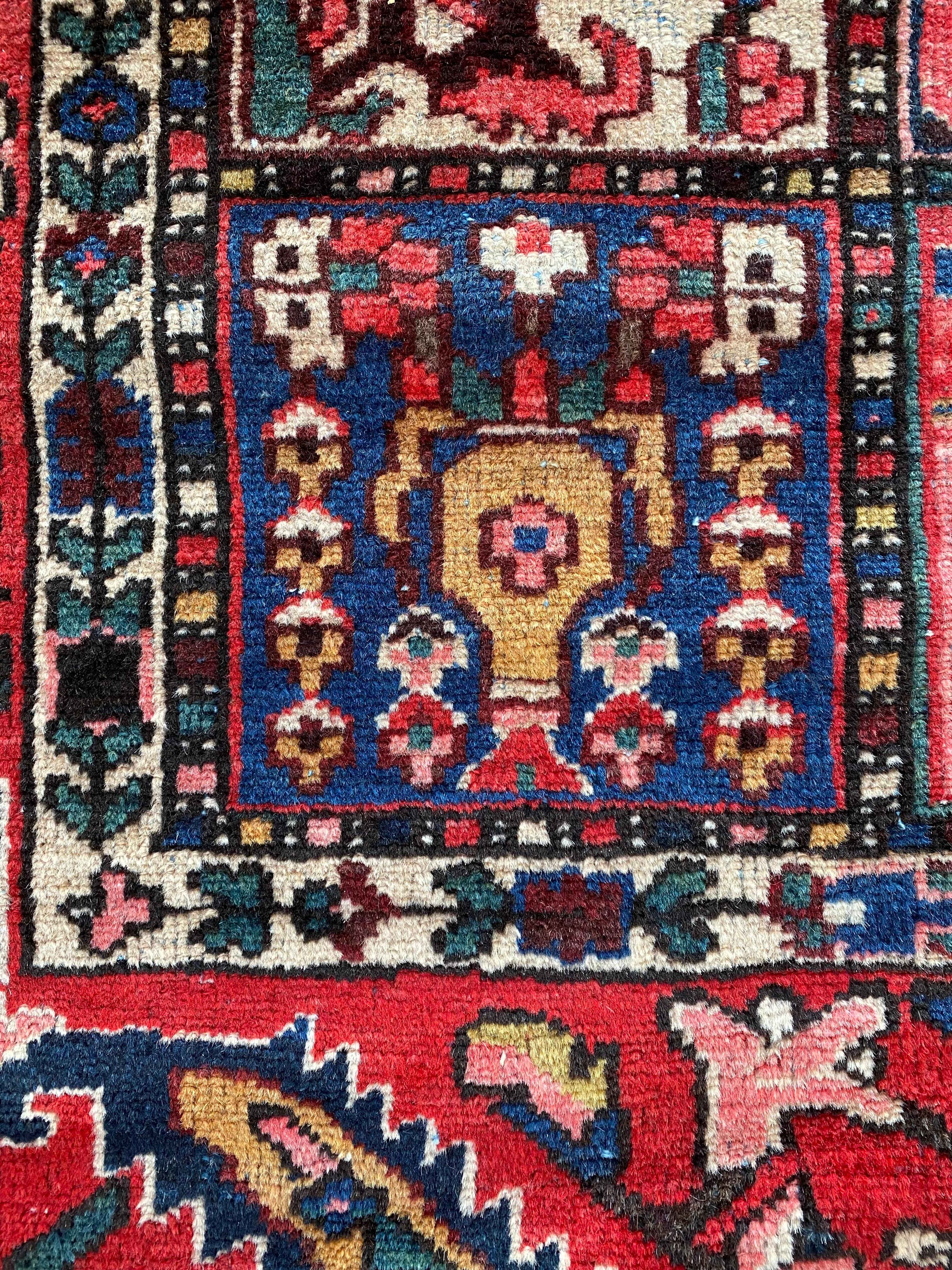 Antique Circa 1930s Large Persian Bakhtiari Room Size Garden Rug  For Sale 8