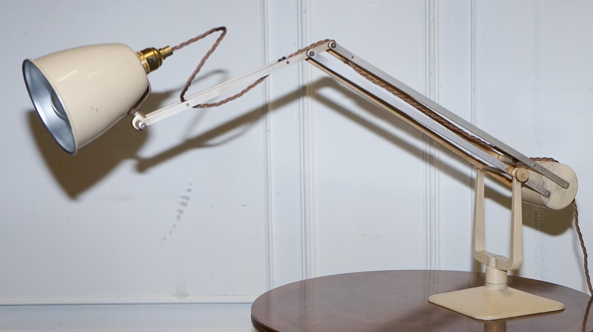 ANTIQUE CIRCA 1950 RECLAIMED HADRILL & HORSTMANN COUNTERPOiSE DESK LAMP en venta 9