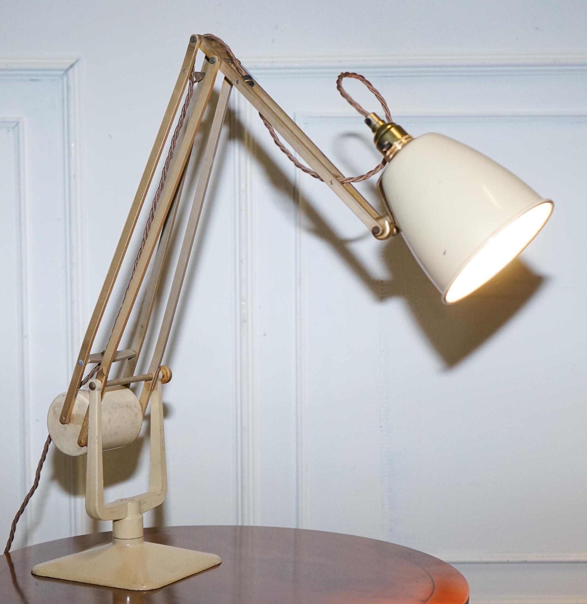 ANTIQUE CIRCA 1950 RECLAIMED HADRILL & HORSTMANN COUNTERPOiSE DESK LAMP en venta 2
