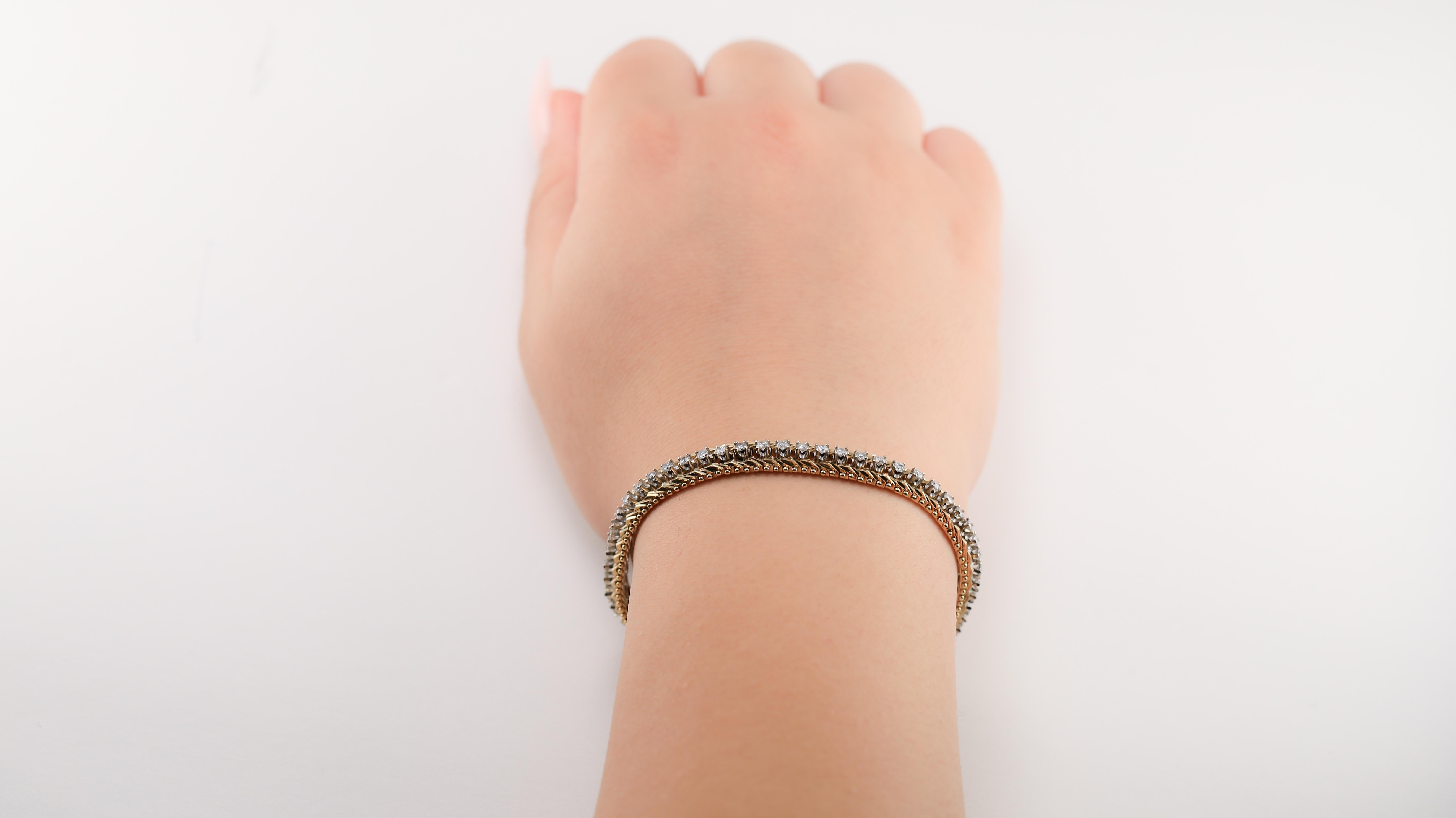 Bracelet tennis ancien en forme de queue de renard serti de griffes avec diamants de 2,0 carats, datant des années 1960 en vente 1