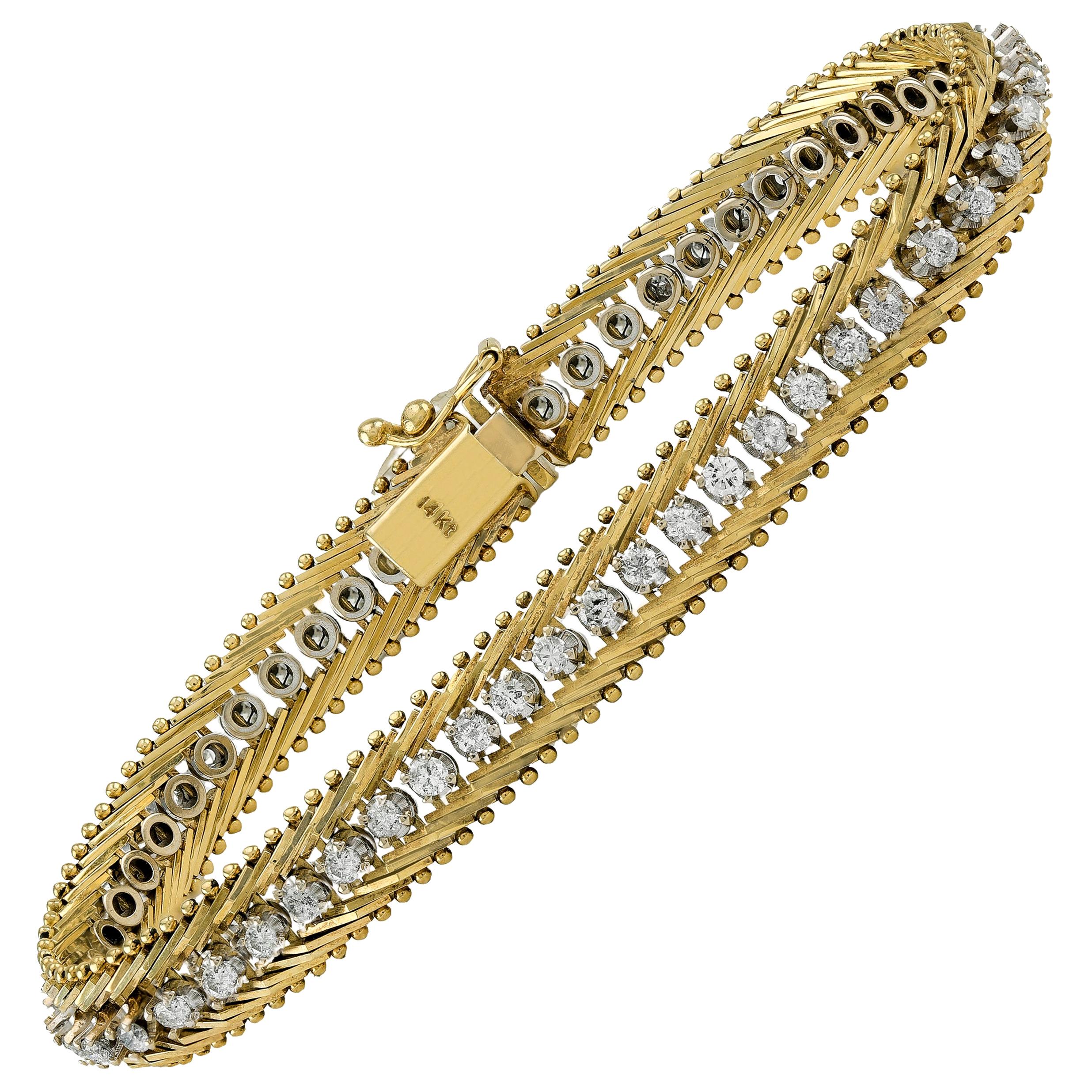 Bracelet tennis ancien en forme de queue de renard serti de griffes avec diamants de 2,0 carats, datant des années 1960 en vente