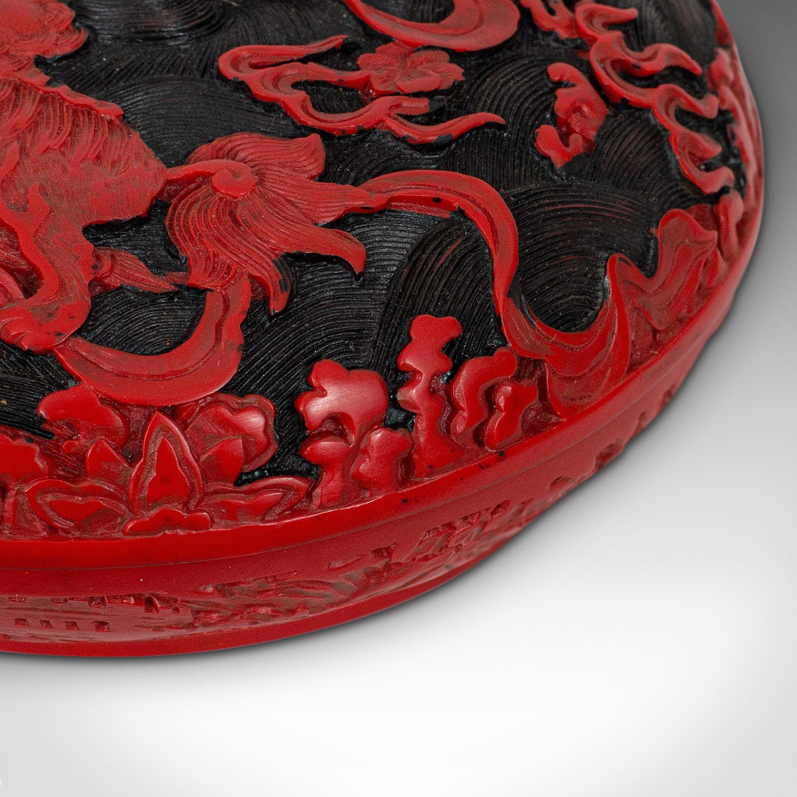 Antique Circular Box Chinese Cinnabar, Decorative Tray, Qing Dynasty, circa 1900 6