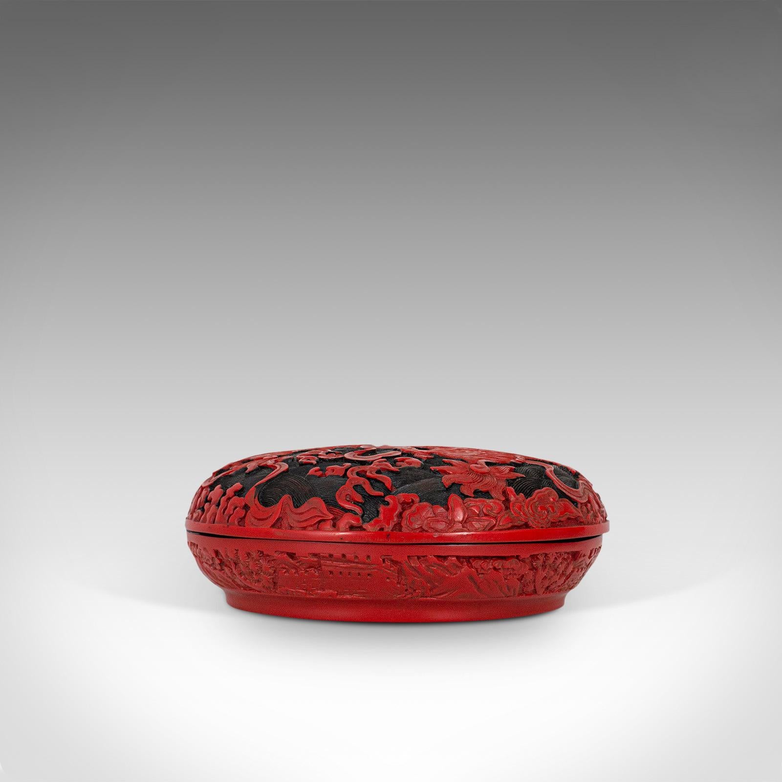 19th Century Antique Circular Box Chinese Cinnabar, Decorative Tray, Qing Dynasty, circa 1900