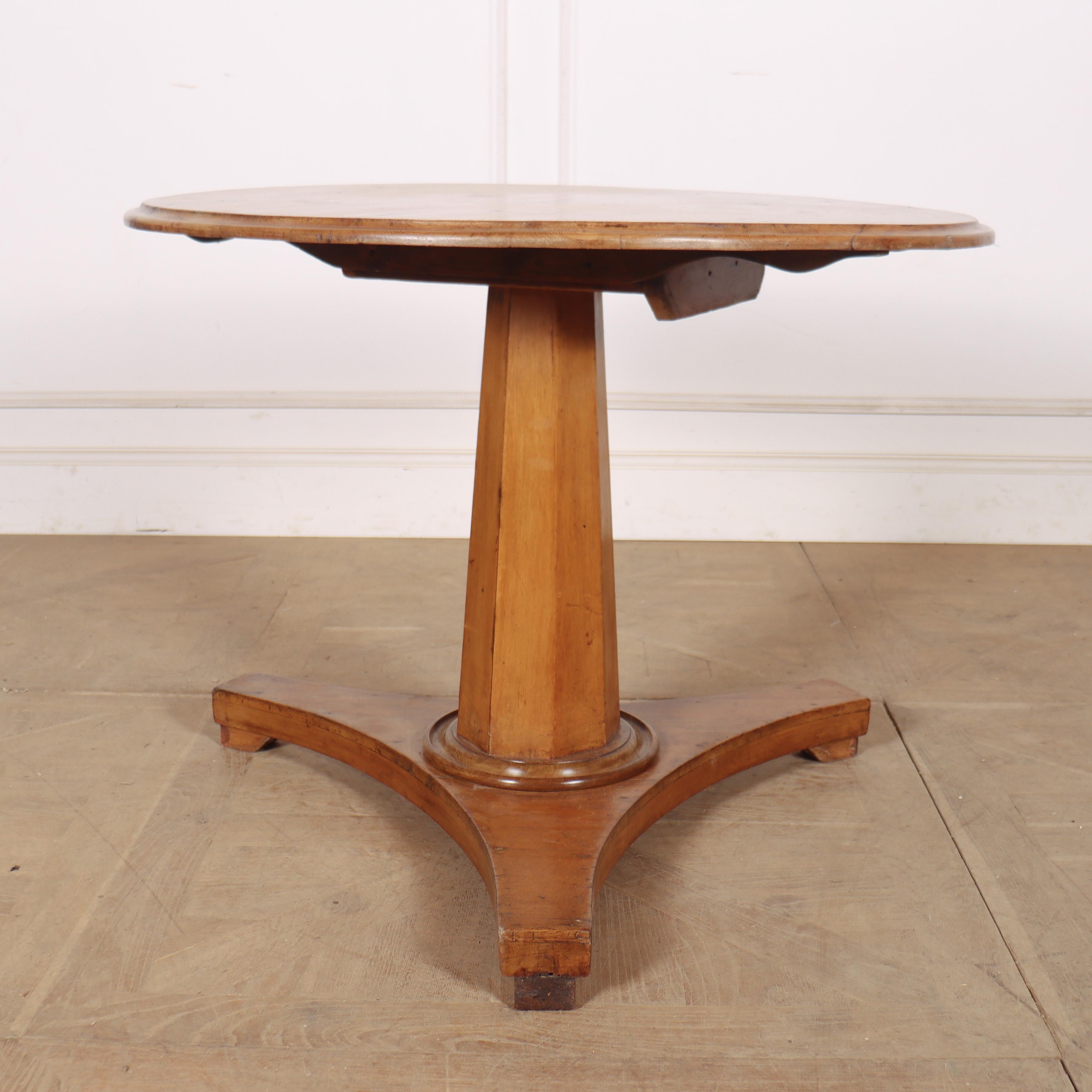 Useful 19th century English antique pine circular breakfast table. 1840.

Code: 8769

Dimensions:
H: 27