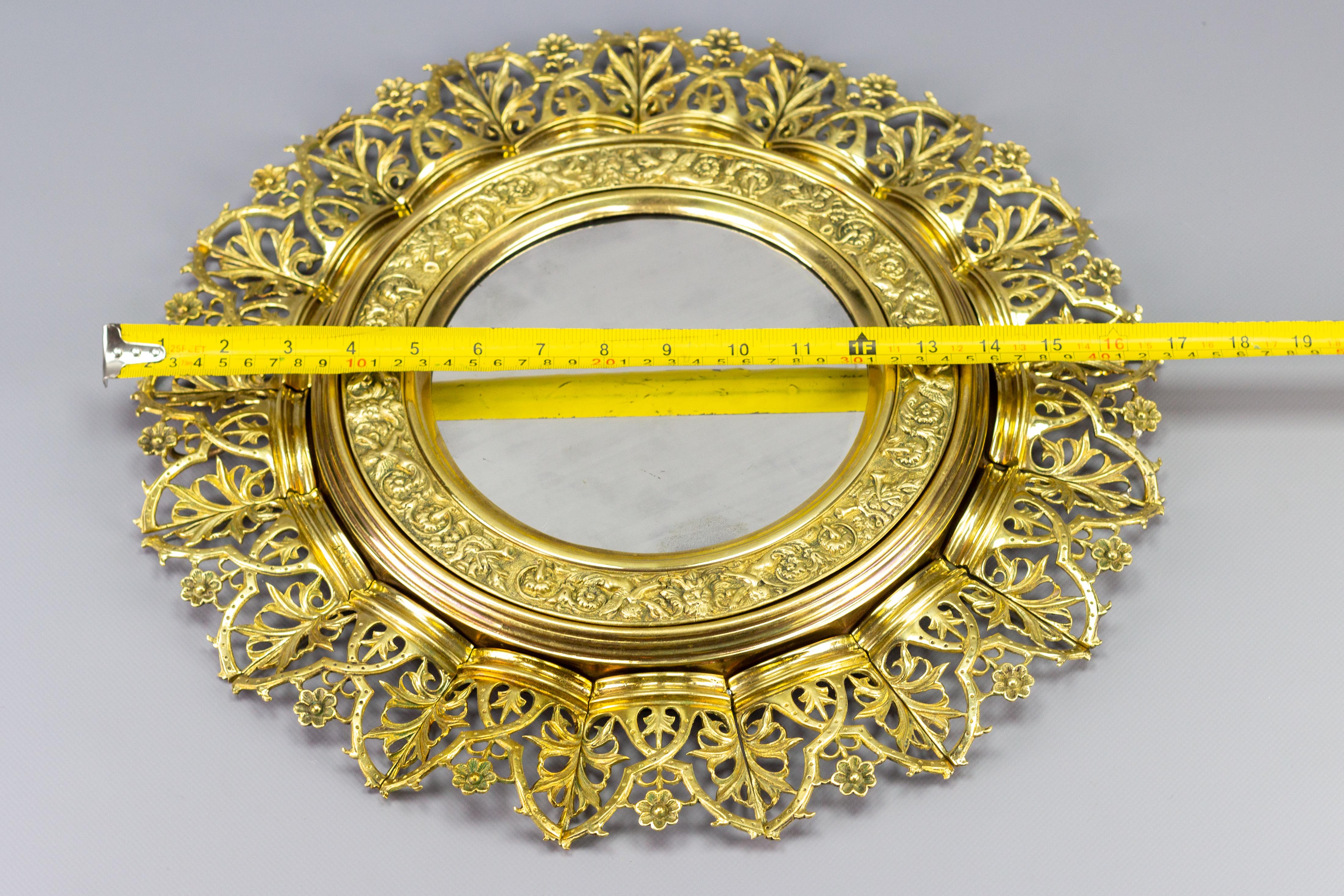 Antiker kreisförmiger Spiegel aus Bronze und Messing in Sonnenschliffform, frühes 20. Jahrhundert im Angebot 10