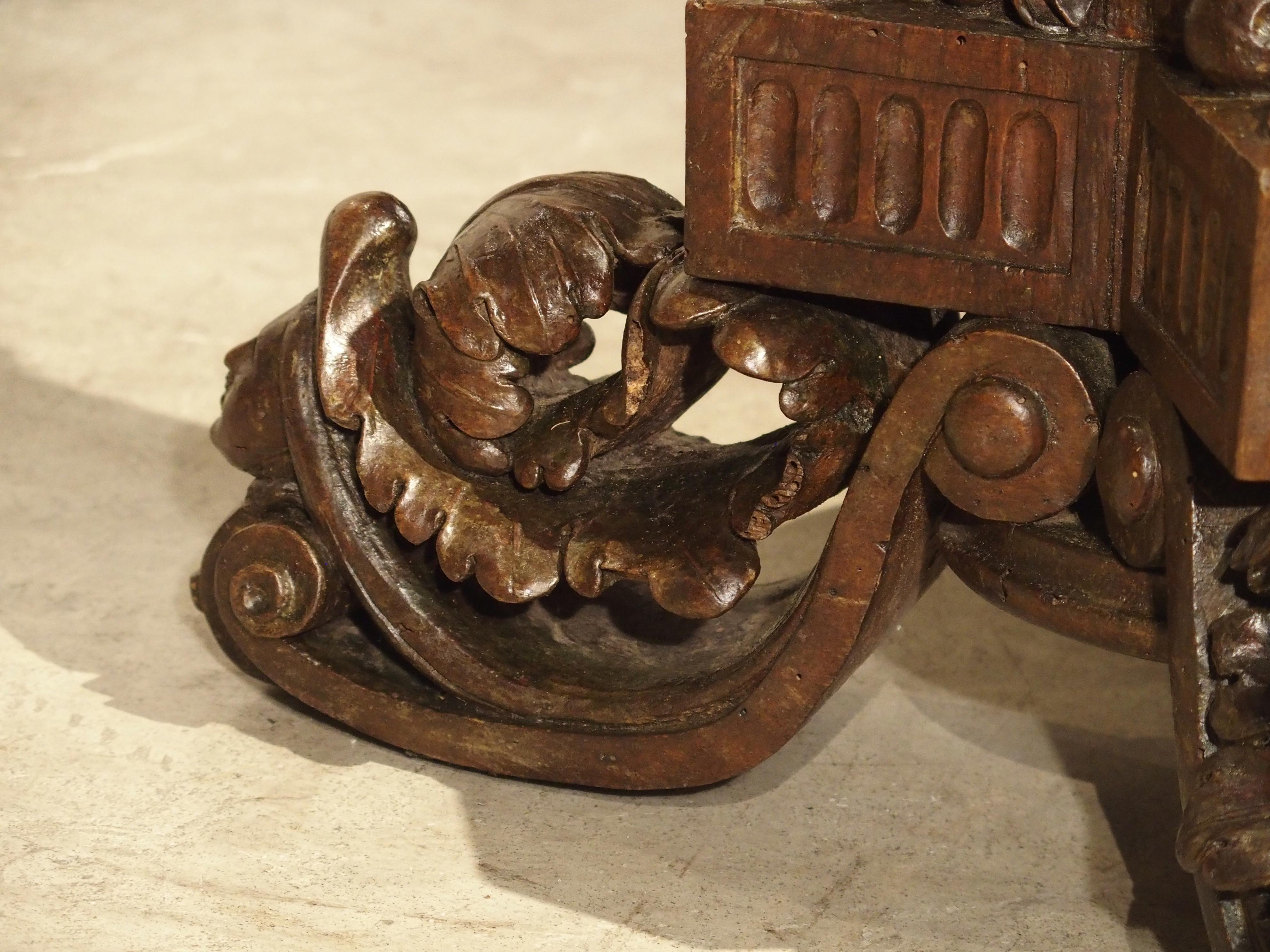Antiker kreisförmiger genossischer Tisch aus geschnitztem Holz und Marmor, um 1820 im Angebot 6