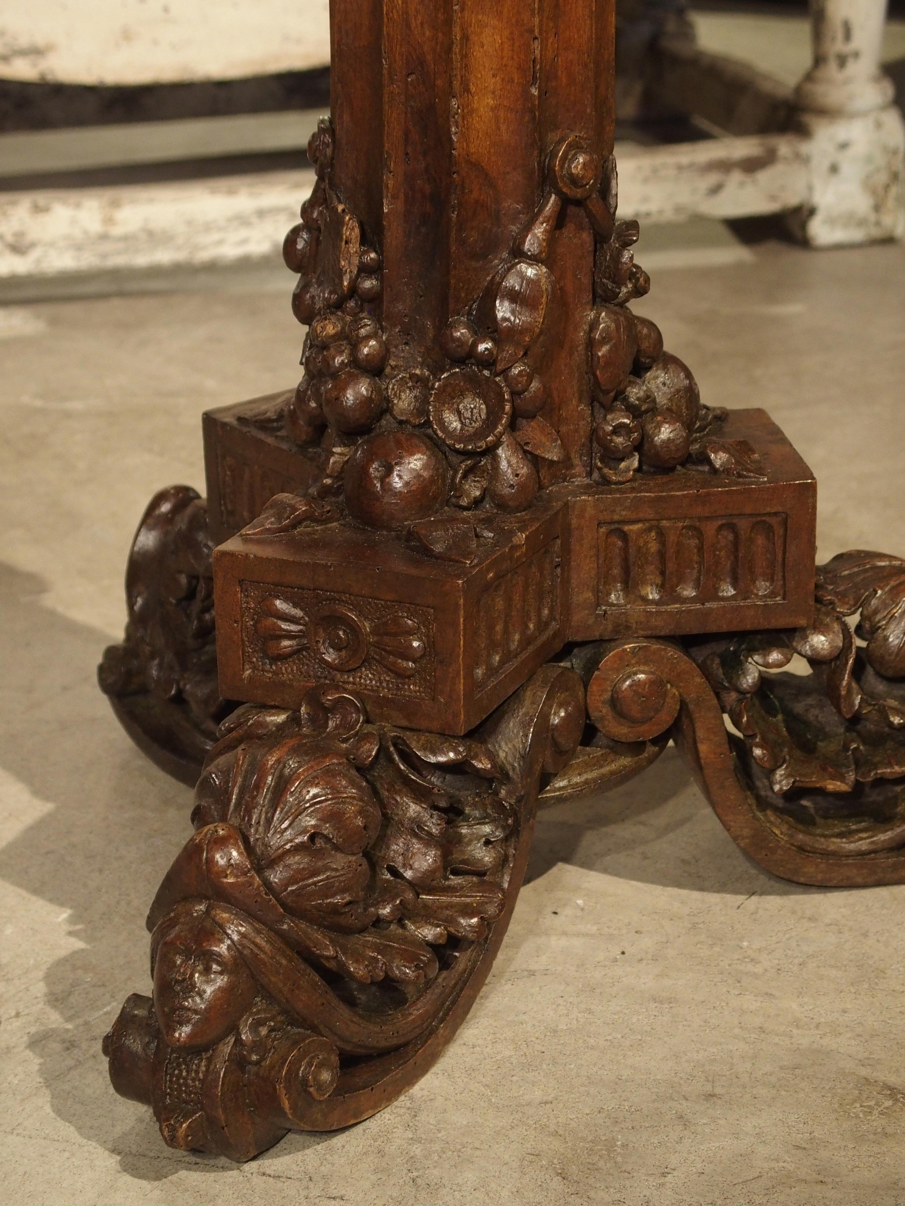 Antico tavolo circolare genovese in legno intagliato e marmo, circa 1820 in vendita 6