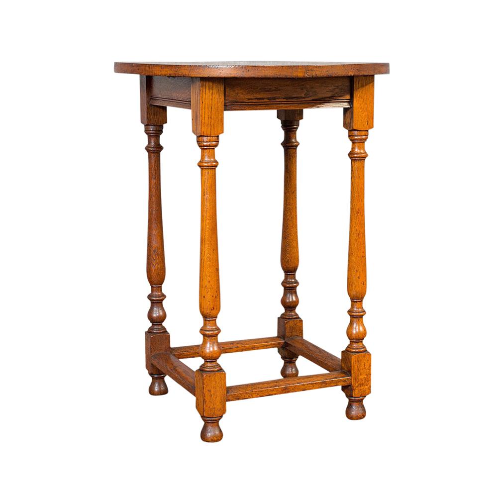 Circular Occasional Table, English, Oak, Side, Lamp, Edwardian, circa 1910