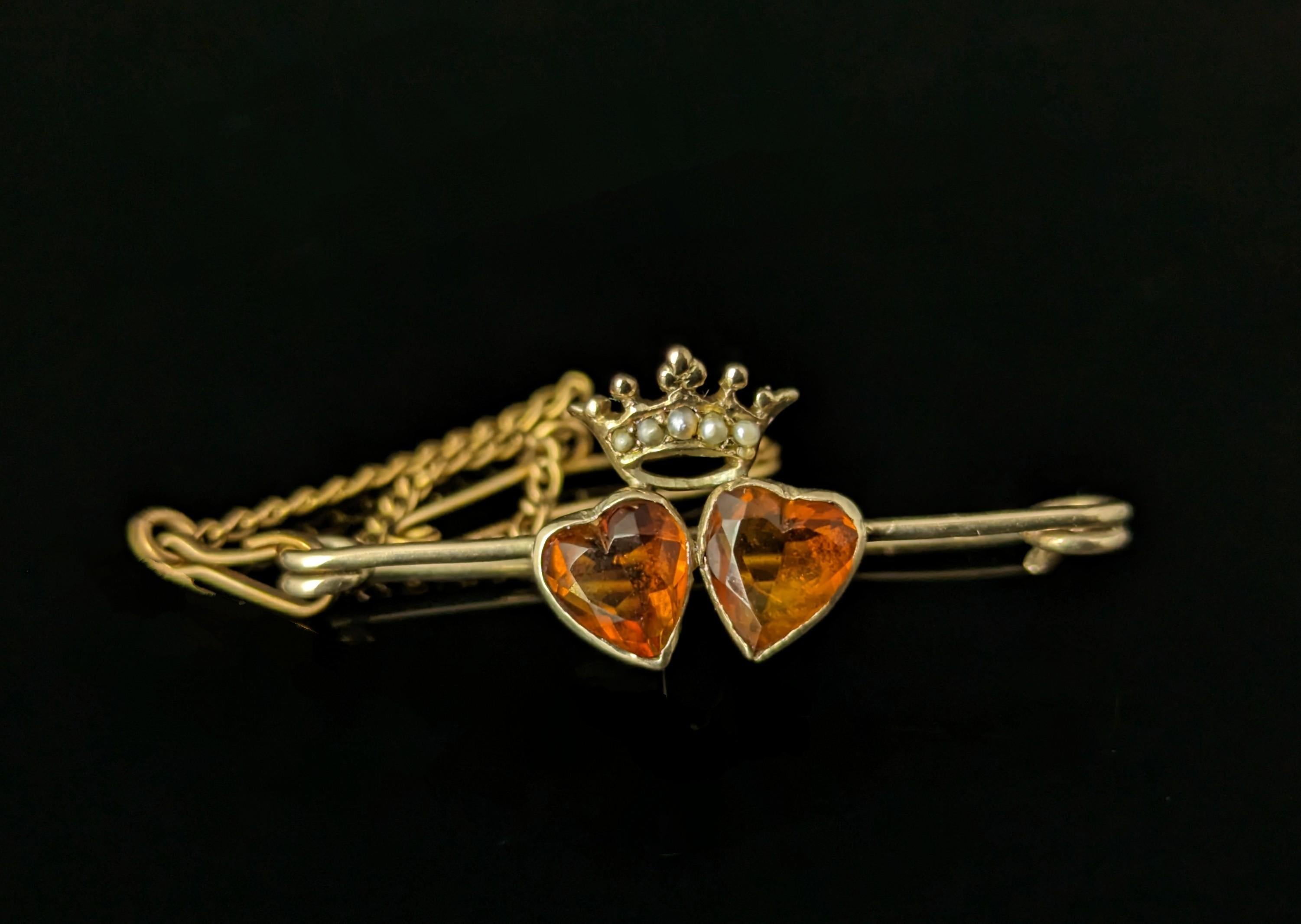Antique Citrine double crowned hearts brooch, 9k gold, Luckenbooth  5