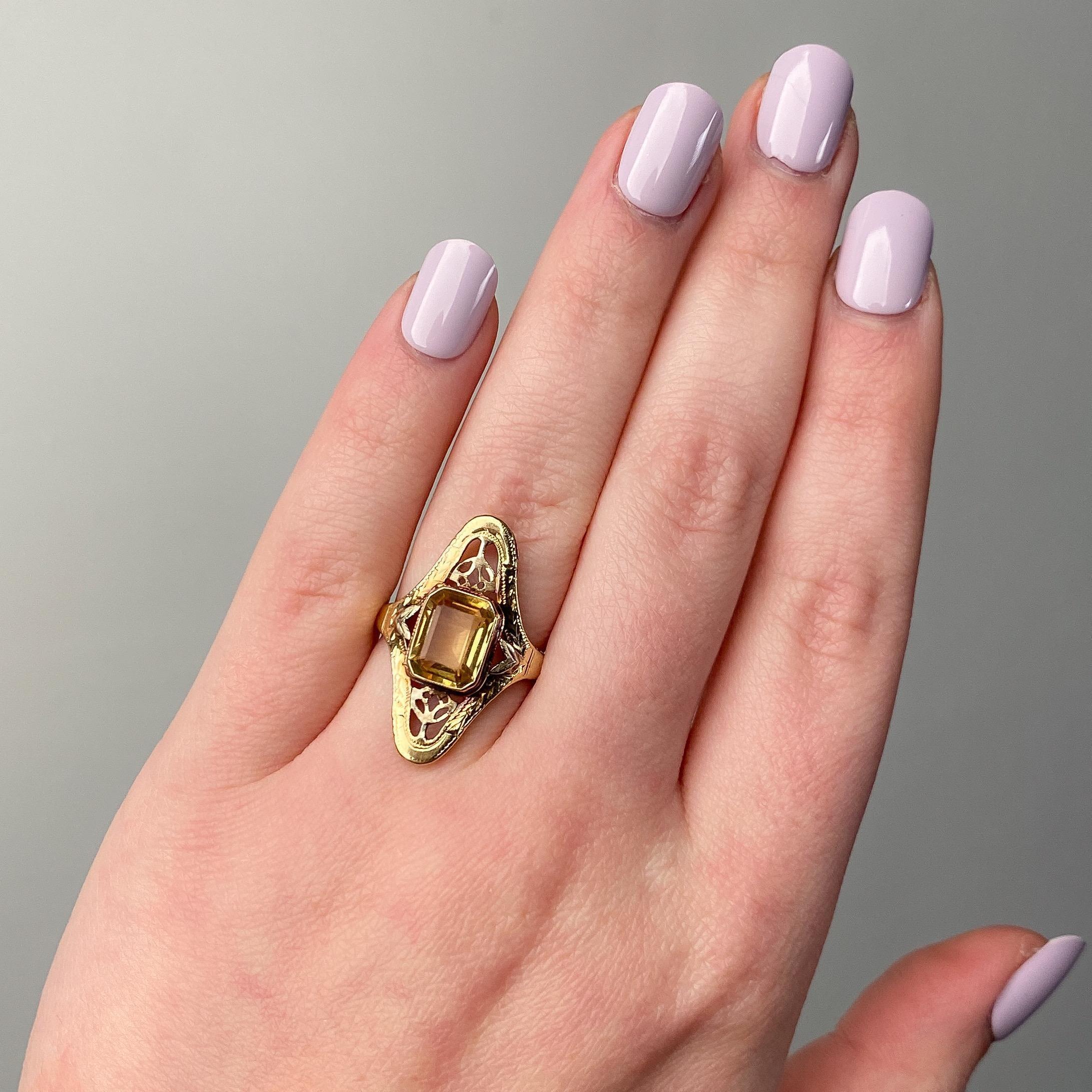 Bague ancienne en or 10k avec citrine Bon état - En vente à Lewisburg, PA