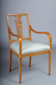Antiker klassischer Empire-Sessel aus Mahagoni mit Messing, Paris.