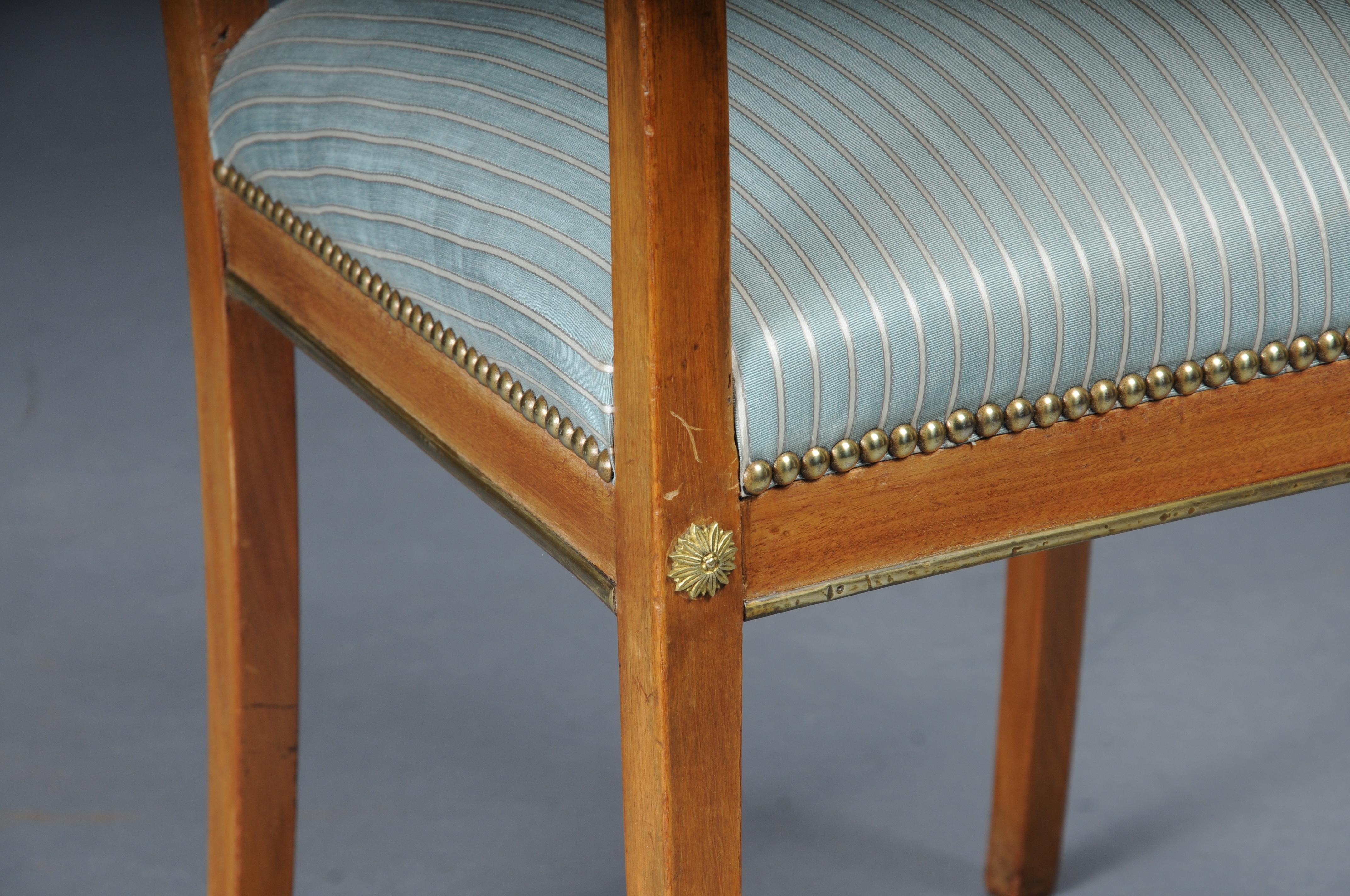 Antique classic Empire armchair mahogany with brass, Paris. In Good Condition For Sale In Berlin, DE
