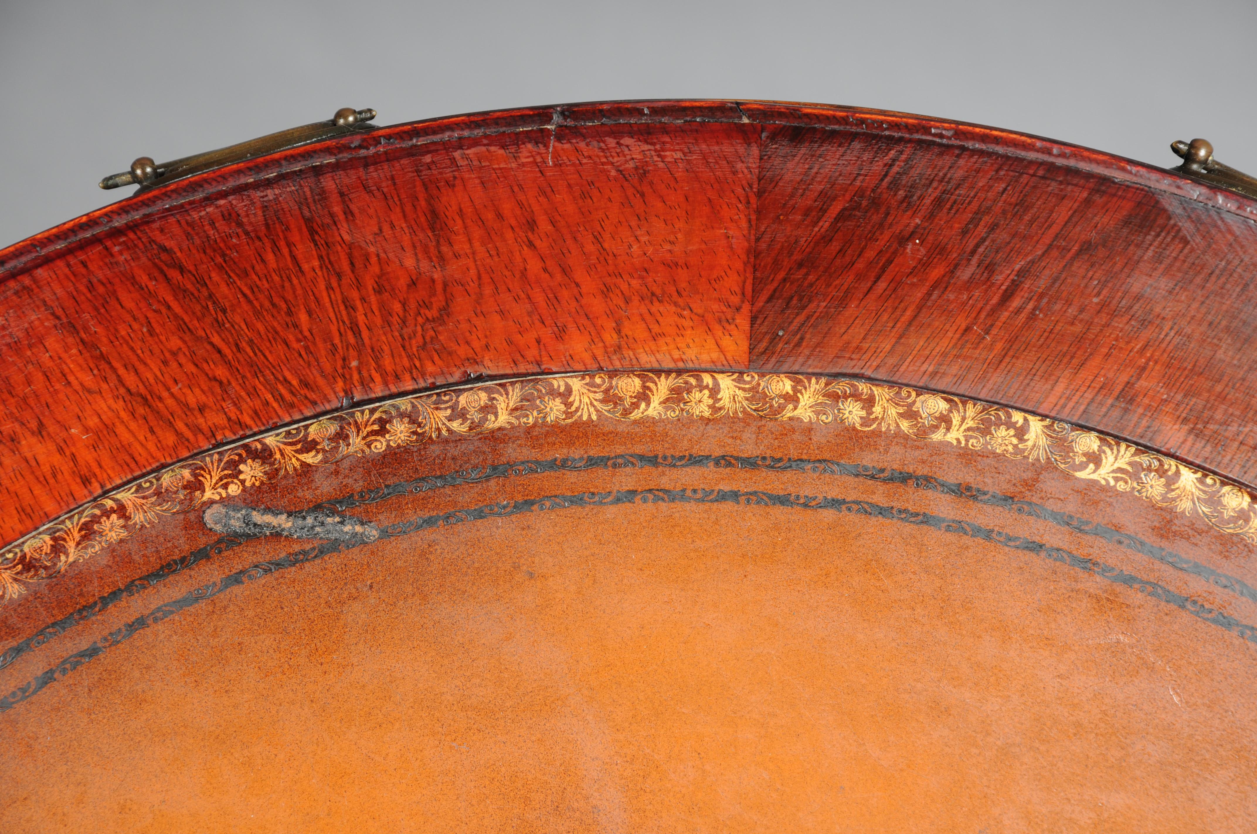 Antiker klassischer englischer Beistelltisch mit Lederplatte. 19. Jahrhundert im Angebot 13