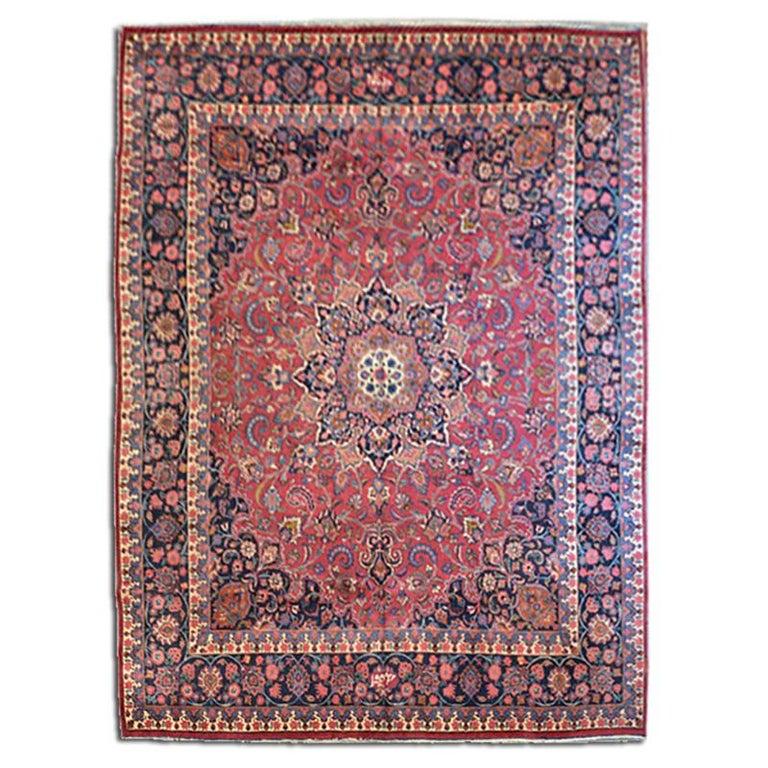 Hand-Knotted Antique Classic Rug, Meshed Design For Sale