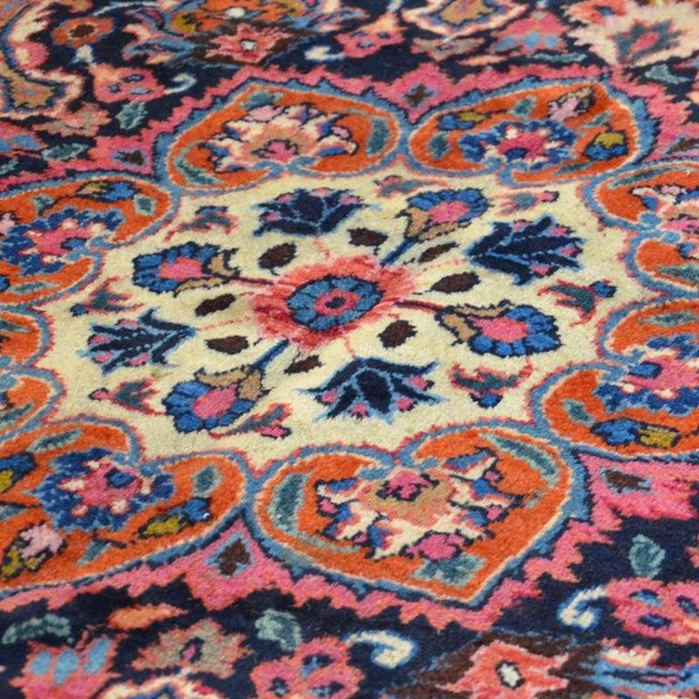 Early 20th Century Antique Classic Rug, Meshed Design For Sale