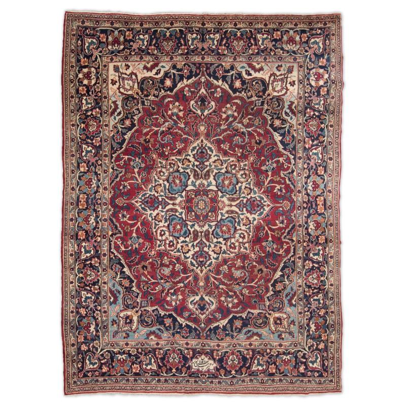 Hand-Knotted Antique Classic Rug, Meshed Design. 3.10 x 2.25 m For Sale