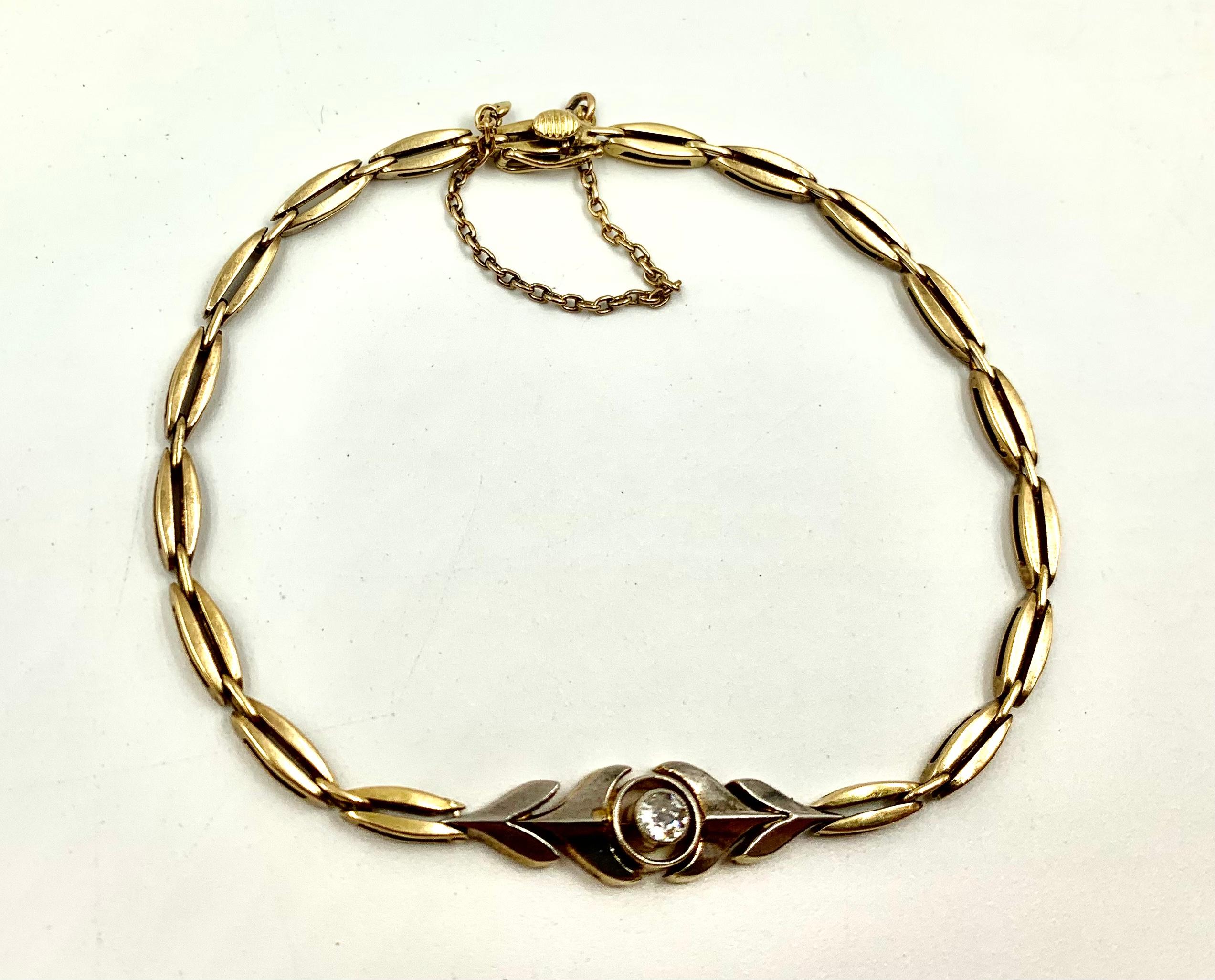 Bracelet classique russe ancien à maillons en or jaune et blanc 56 diamants, années 1880 en vente 3