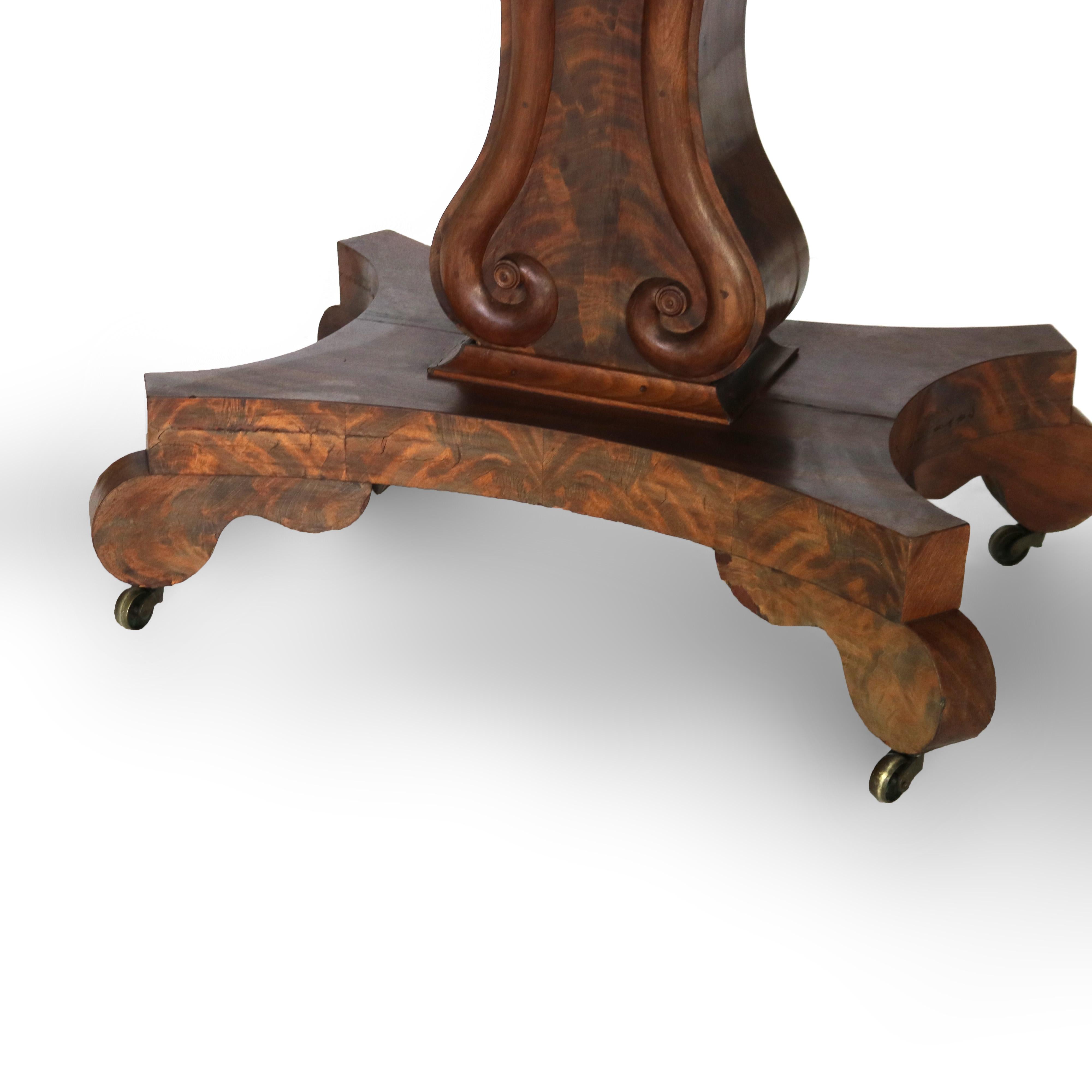 Antico tavolo da gioco classico americano in mogano a fiamma impero C1840 in vendita 1
