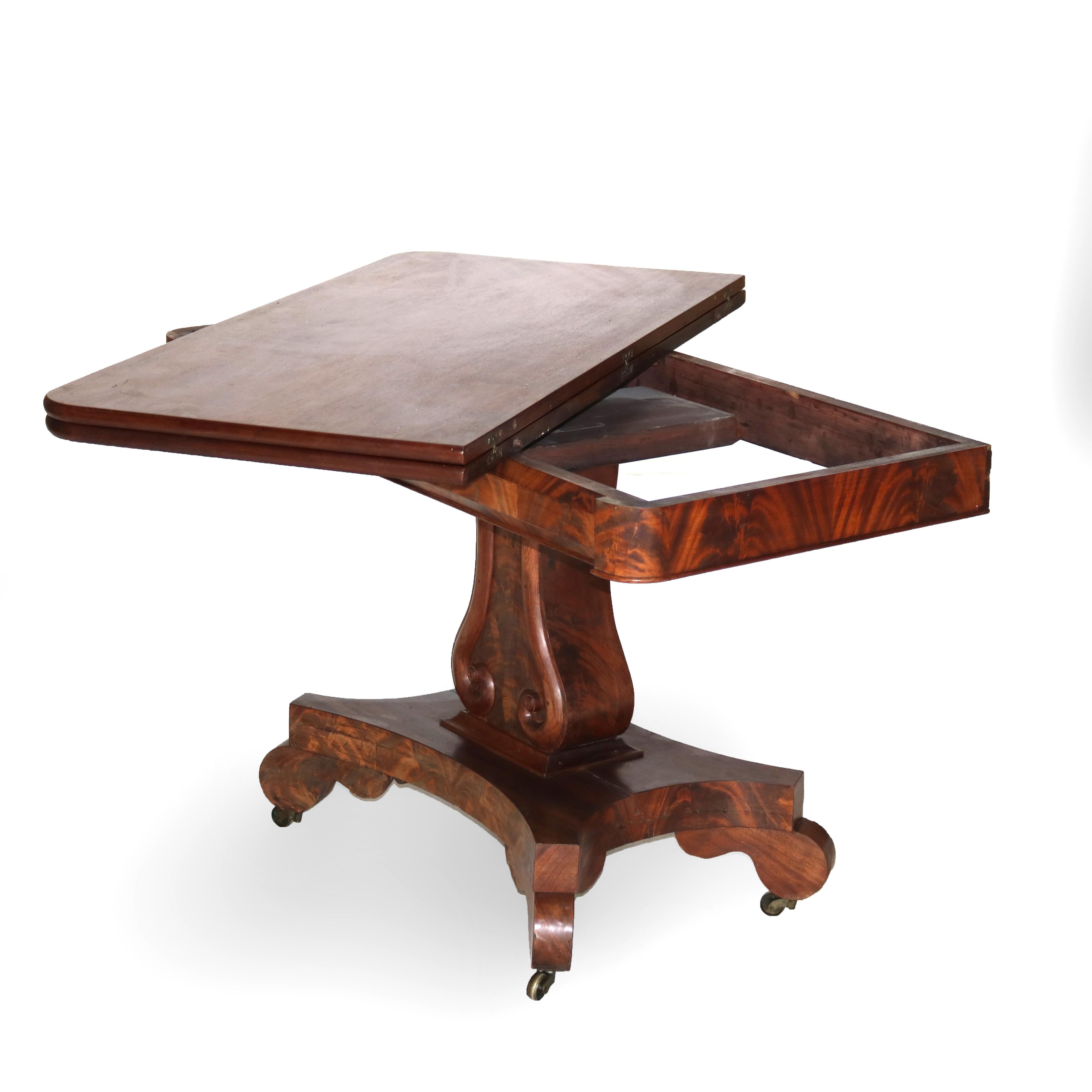 Antico tavolo da gioco classico americano in mogano a fiamma impero C1840 in vendita 3