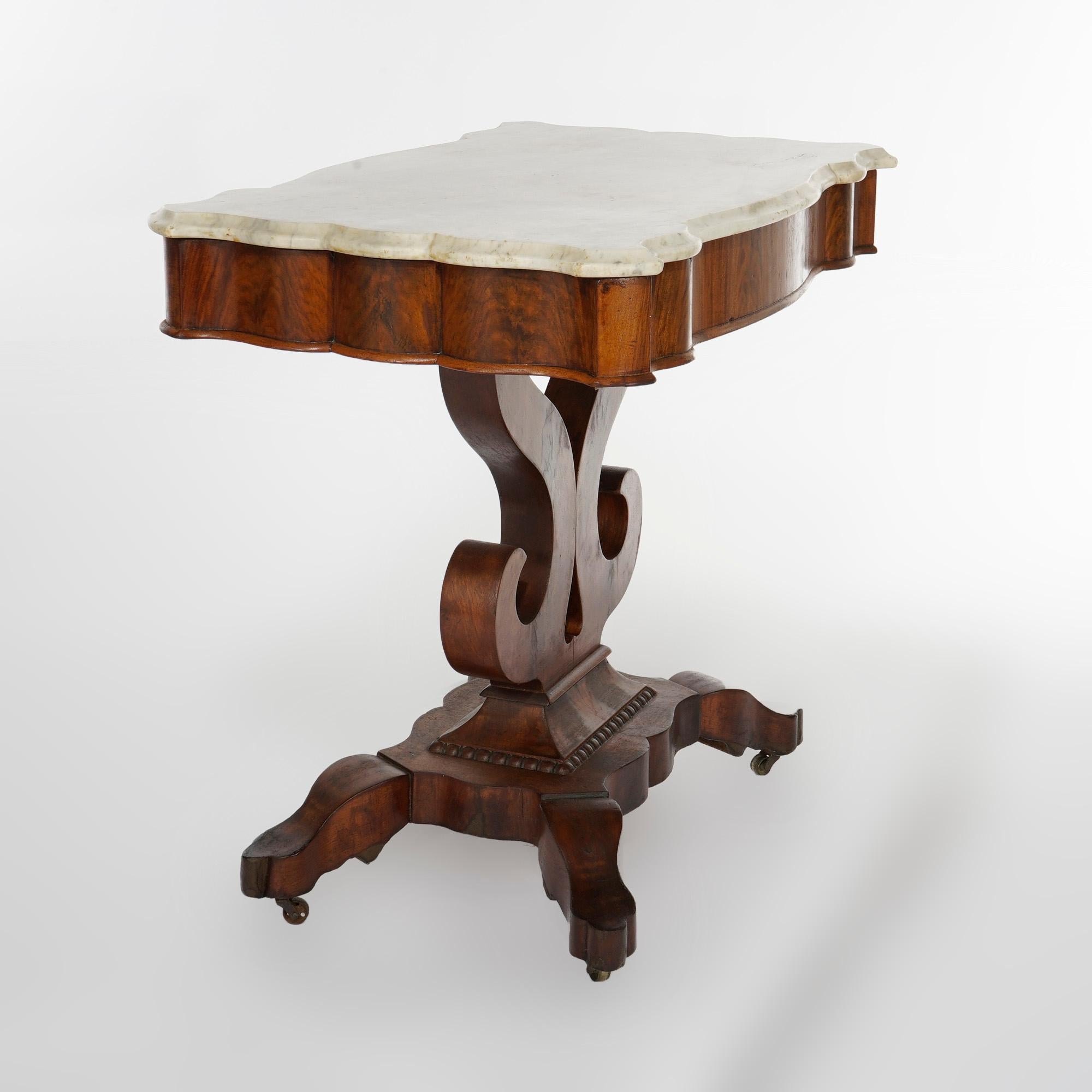 Ancienne table console classique de style Empire américain en acajou et marbre, C1840 en vente 1