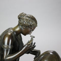 Groupe de sculptures en bronze classique antique représentant des femmes avec des enfants, C1900
