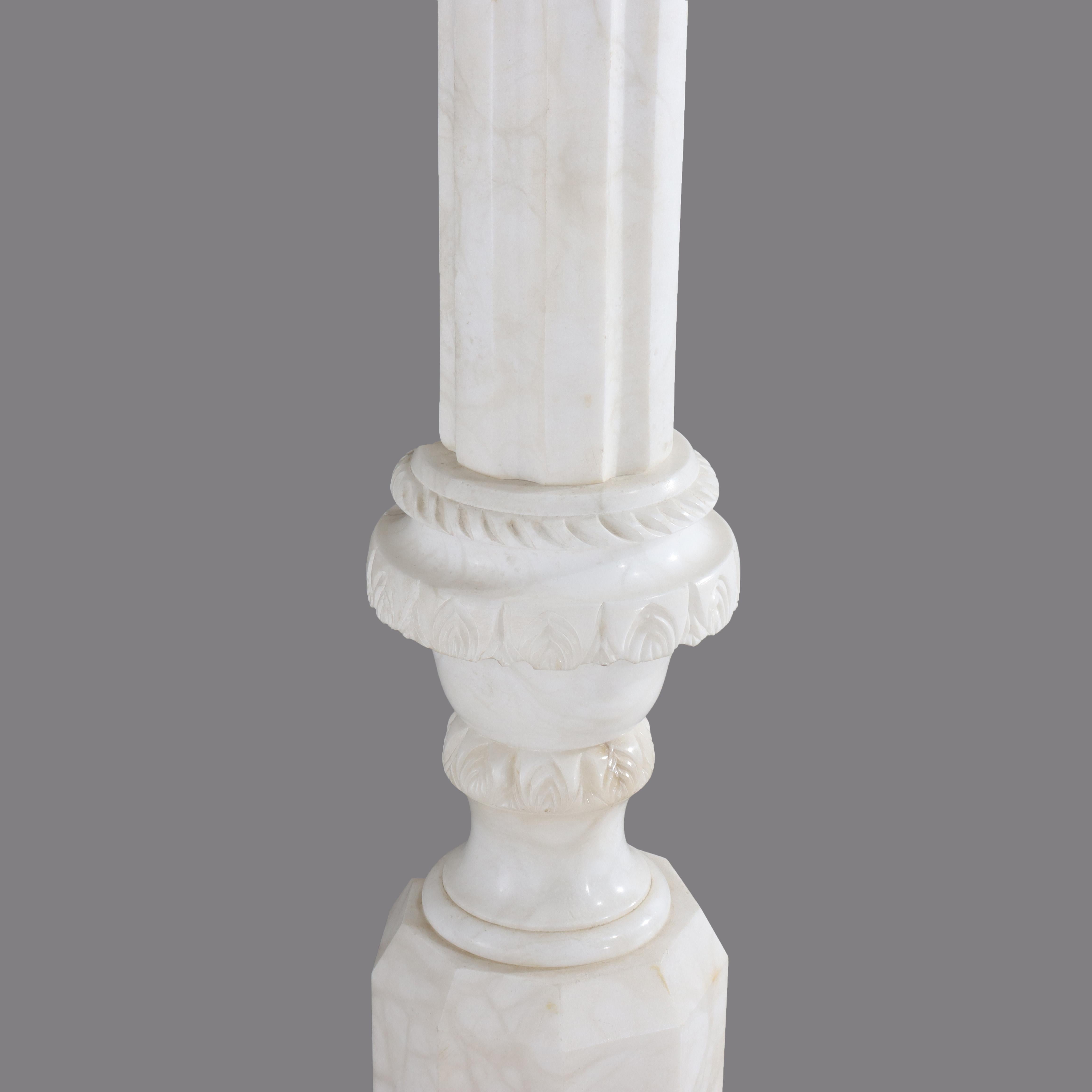 Antigua Escultura Clásica de Alabastro Tallado Pedestal Expositor C1910 siglo XX en venta