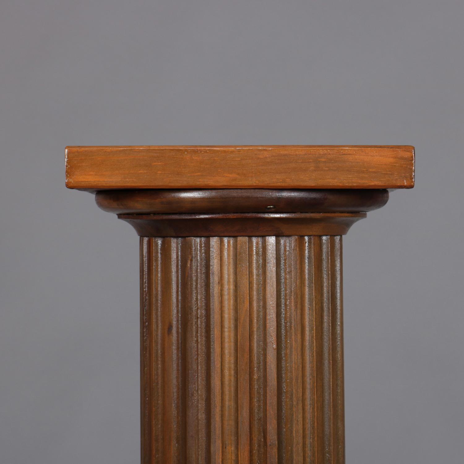 Antique Classical Carved Oak Corinthian Column Sculpture Display Stand In Good Condition In Big Flats, NY