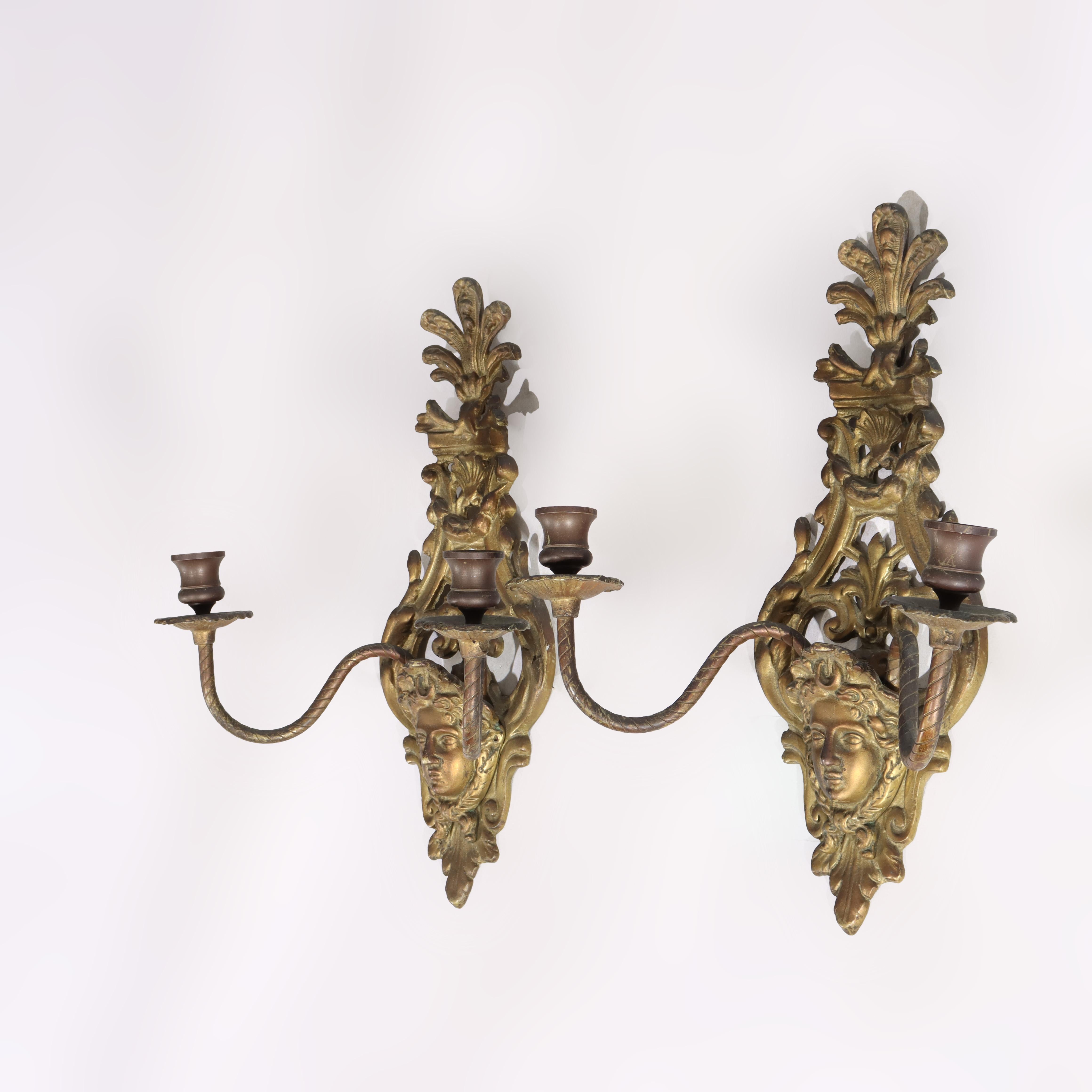 Anciennes appliques à bougie classiques françaises de style Louis XIV en bronze figuratif, vers 1920 Bon état - En vente à Big Flats, NY
