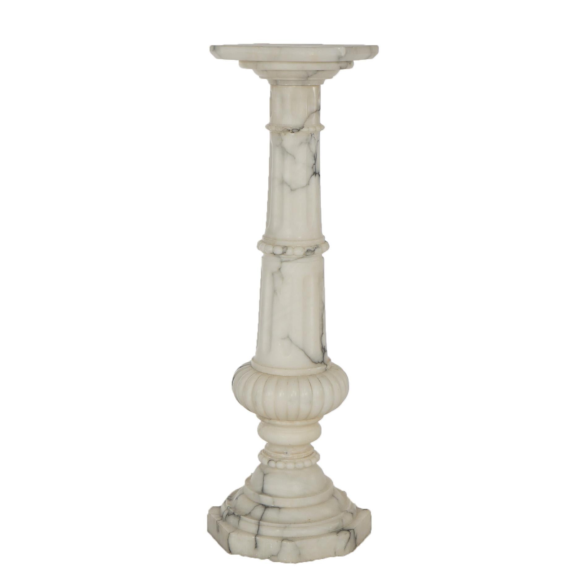 Marbre Antique sculpture classique en marbre The Pedestal, circa 1890 en vente