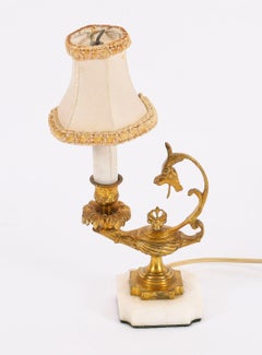 Antica lampada da tavolo classica in ormolu Aladdin del XX secolo