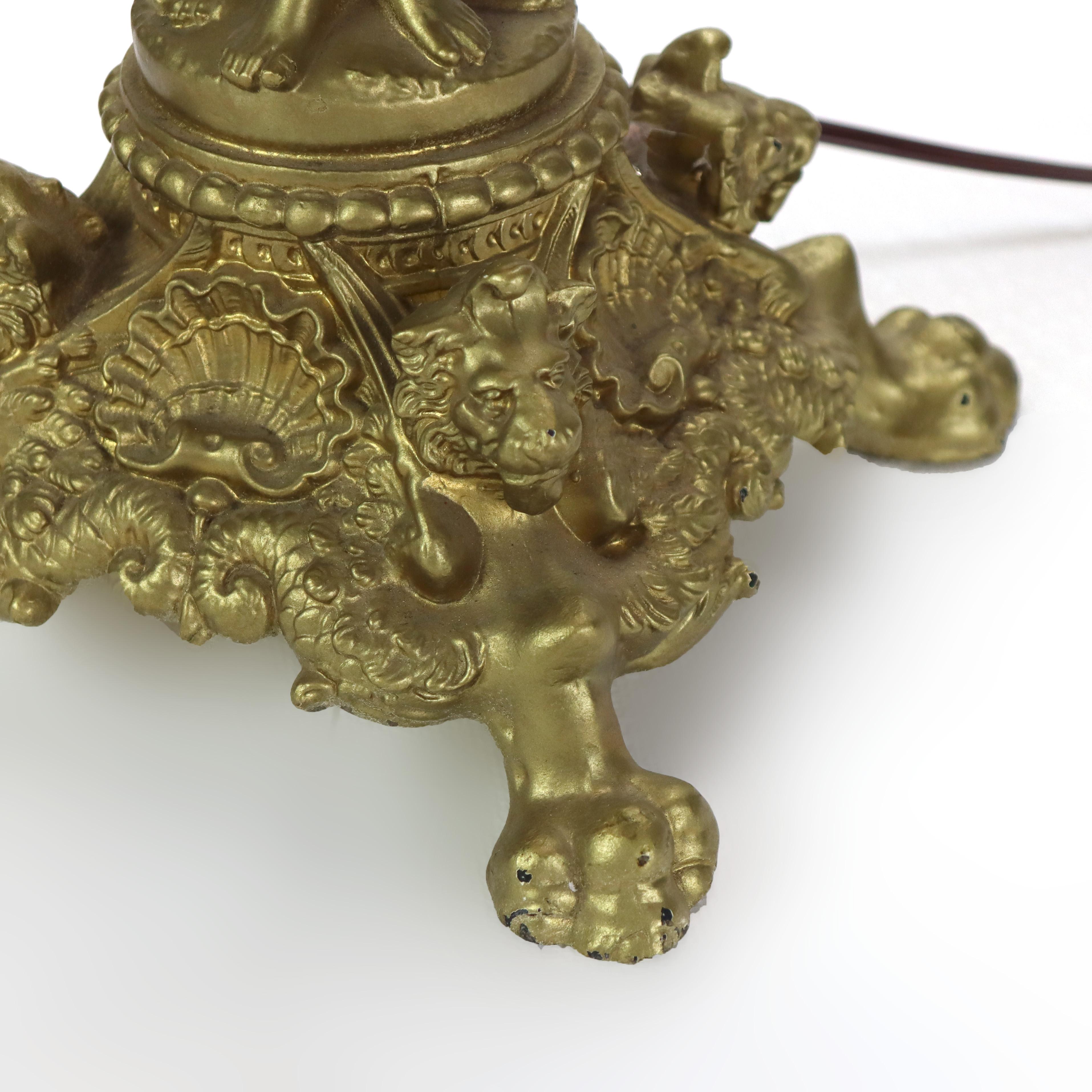 Antigua Lámpara de Mesa Clásica Tres Gracias Figural Dorada C1890 Estadounidense en venta