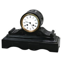 Antike Schiefer-Manteluhr in klassischem Design, um 1890