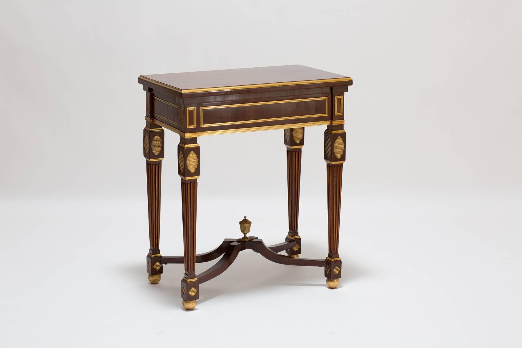 classicism furniture